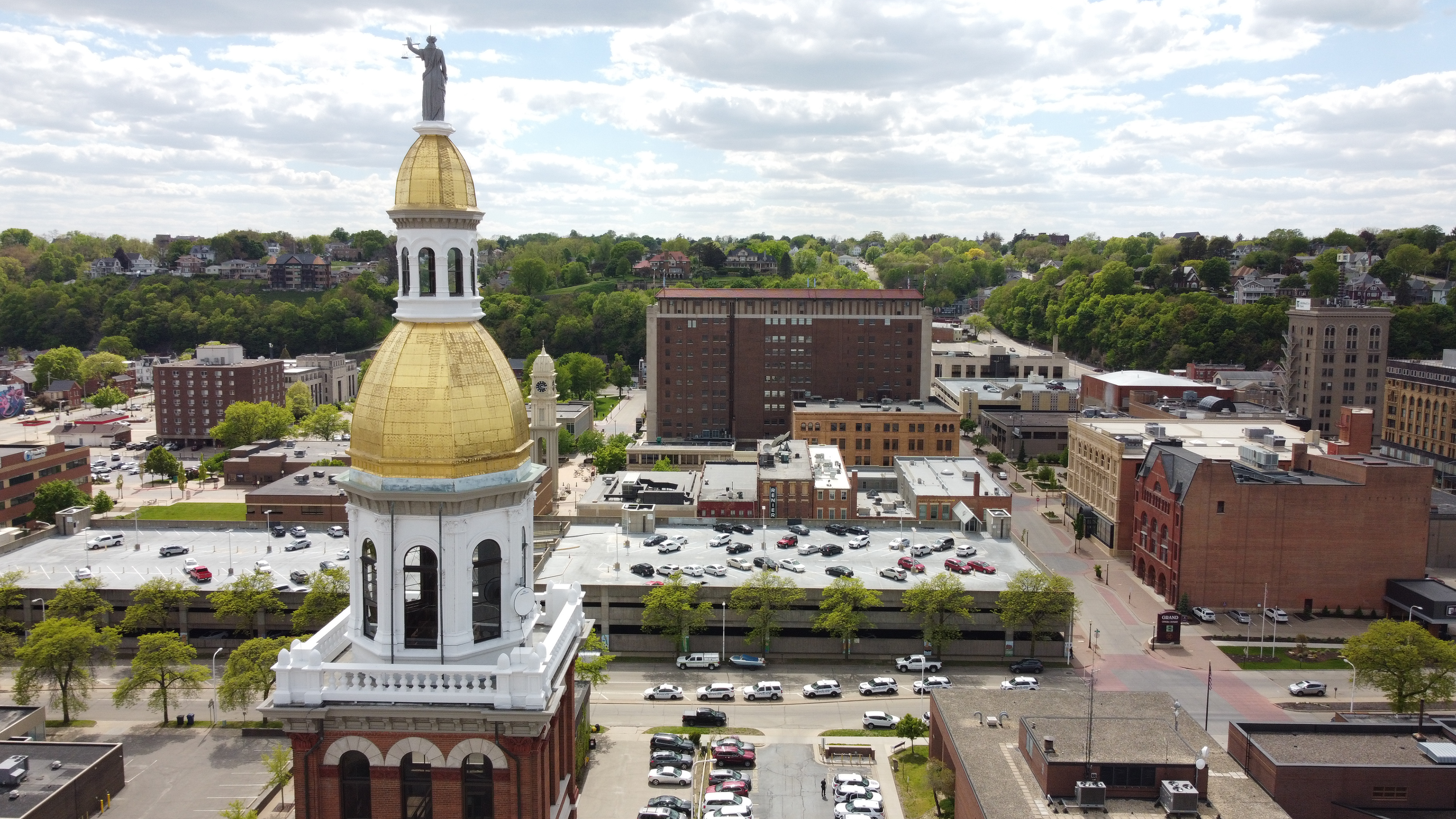 Dubuque County Courthouse. © 2021 Hawkinson Aerial Photography, LLC
