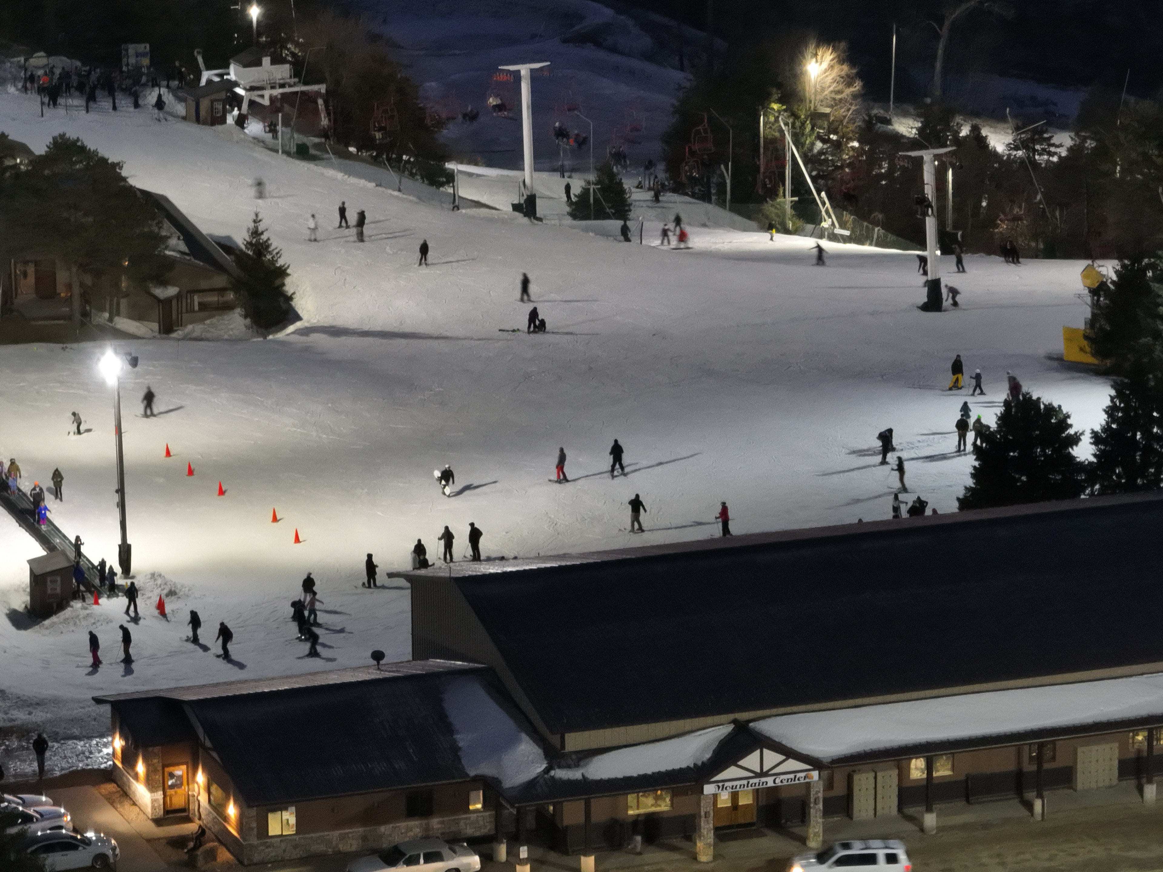 Sundown Mountain - Dubuque, Iowa. © 2022 Hawkinson Aerial Photography, LLC