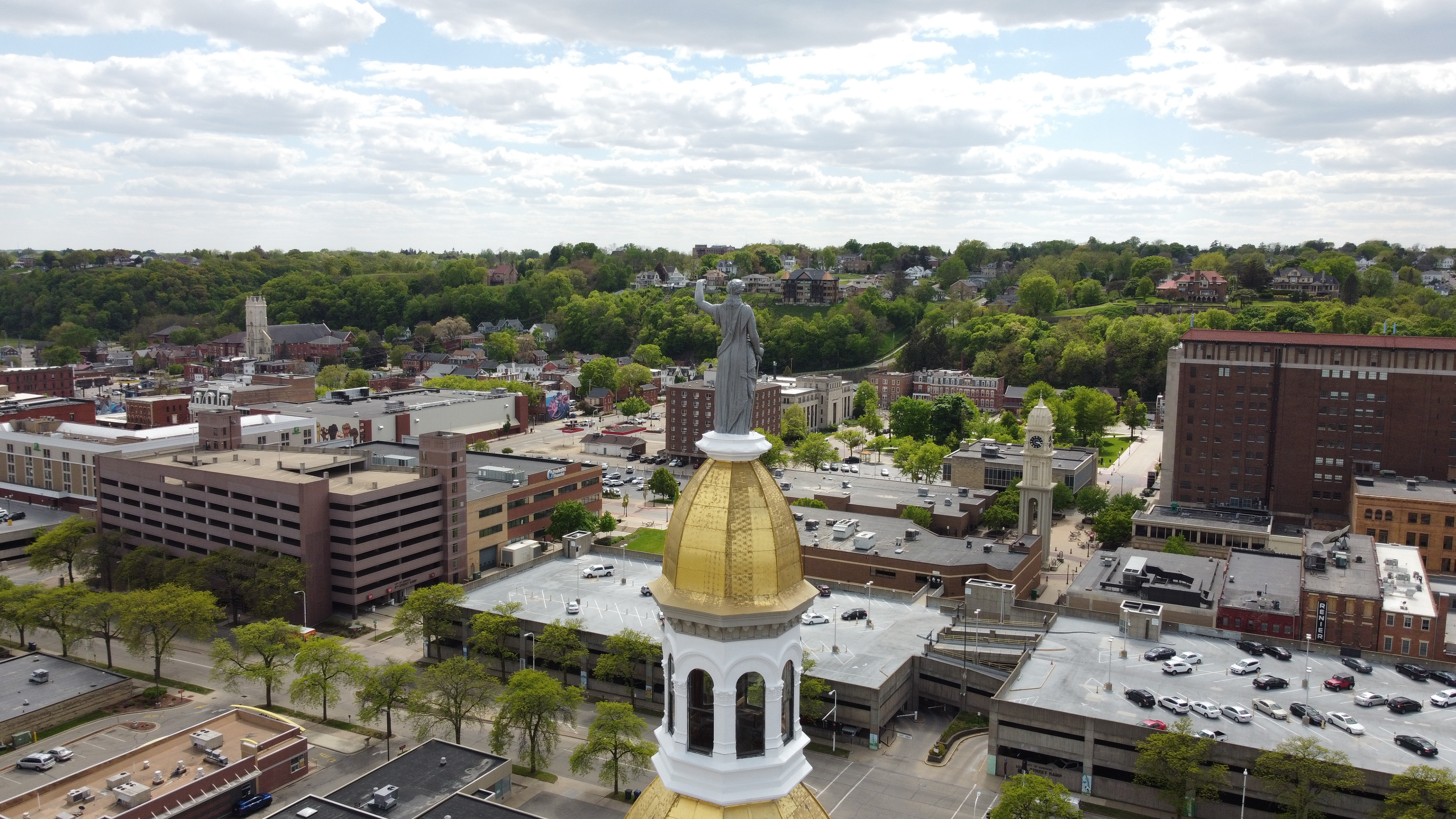 Dubuque County Courthouse. © 2021 Hawkinson Aerial Photography, LLC