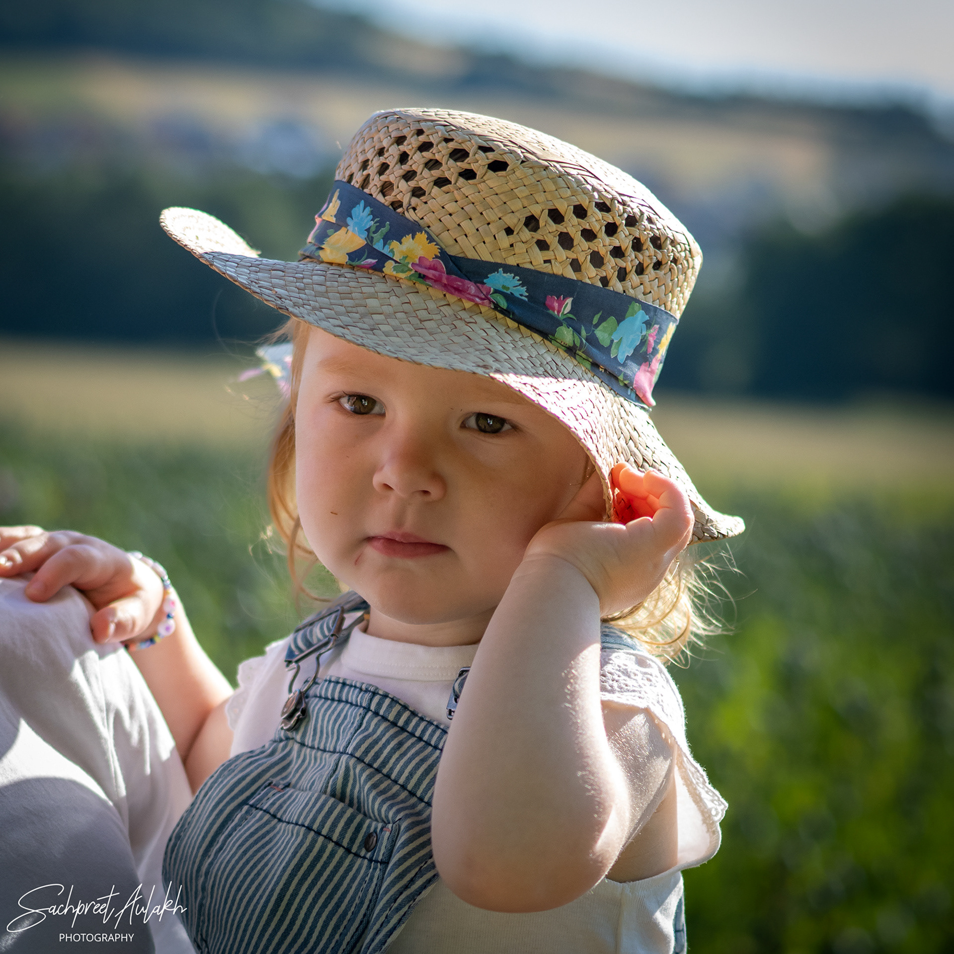 Baby mit Hut