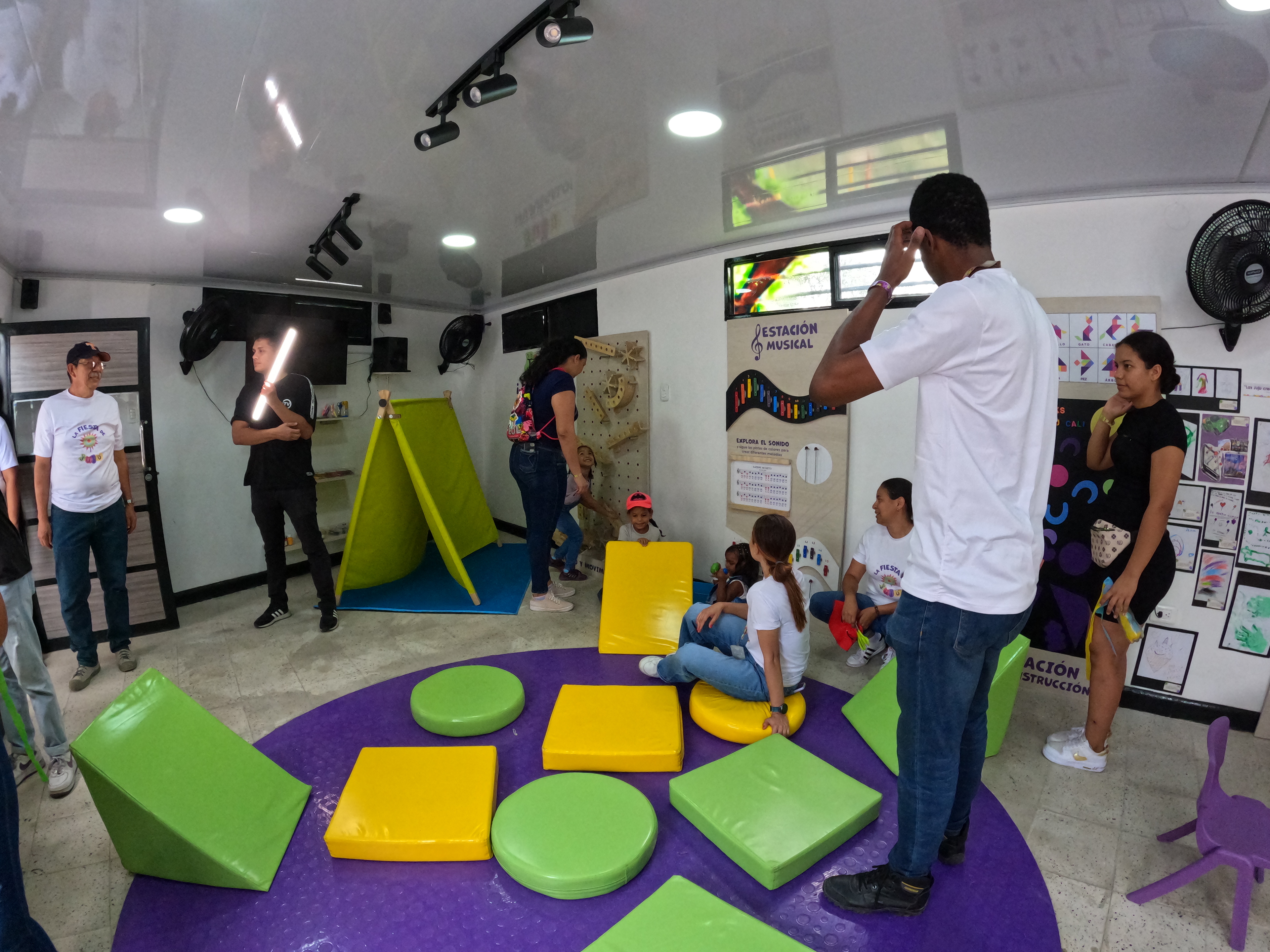 Jujuégalo Play Space in Cali, Colombia.