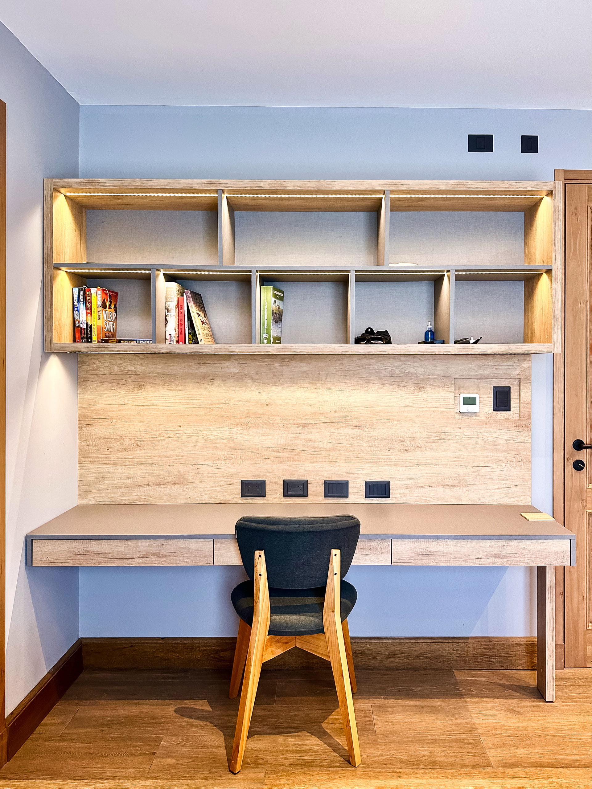 mesa de trabajo, mobiliario a medida dormitorio