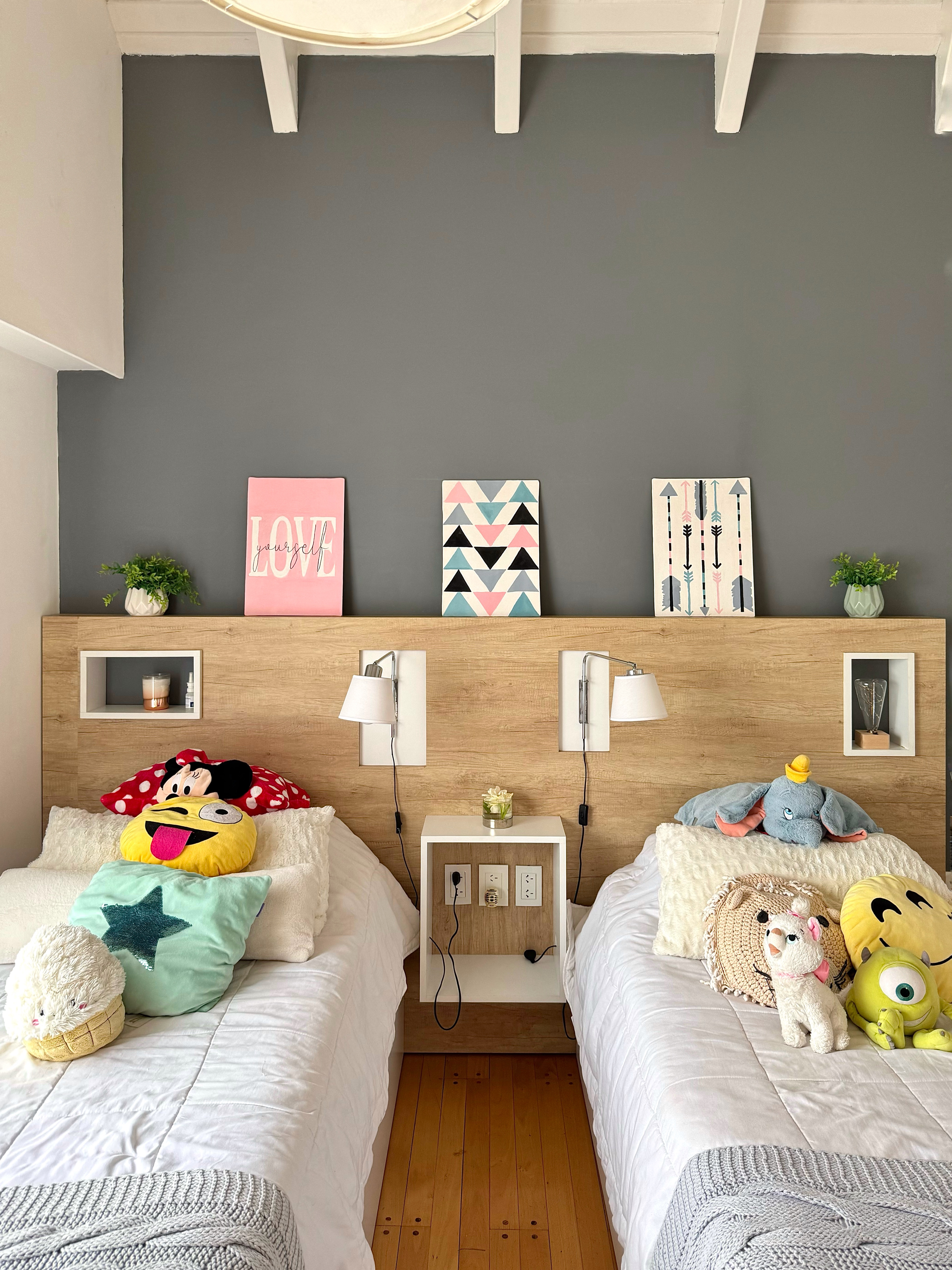 Detalle cabecera cama - Diseño de mobiliario a medida - Reforma Dormitorio /S + C/