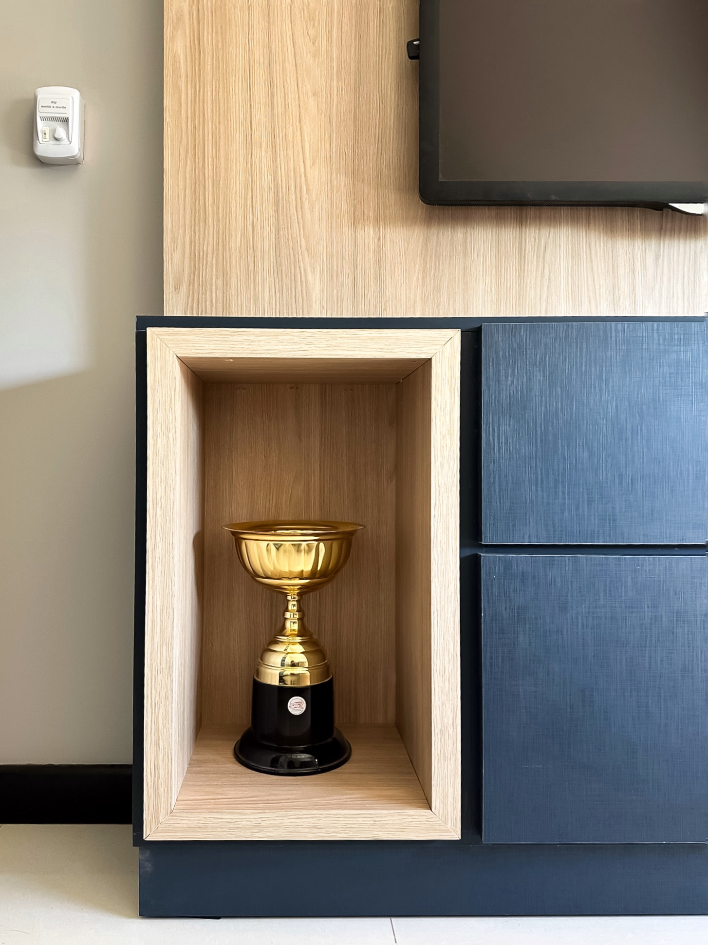 Detalle nicho, diseño de mobiliario a medida, reforma dormitorio