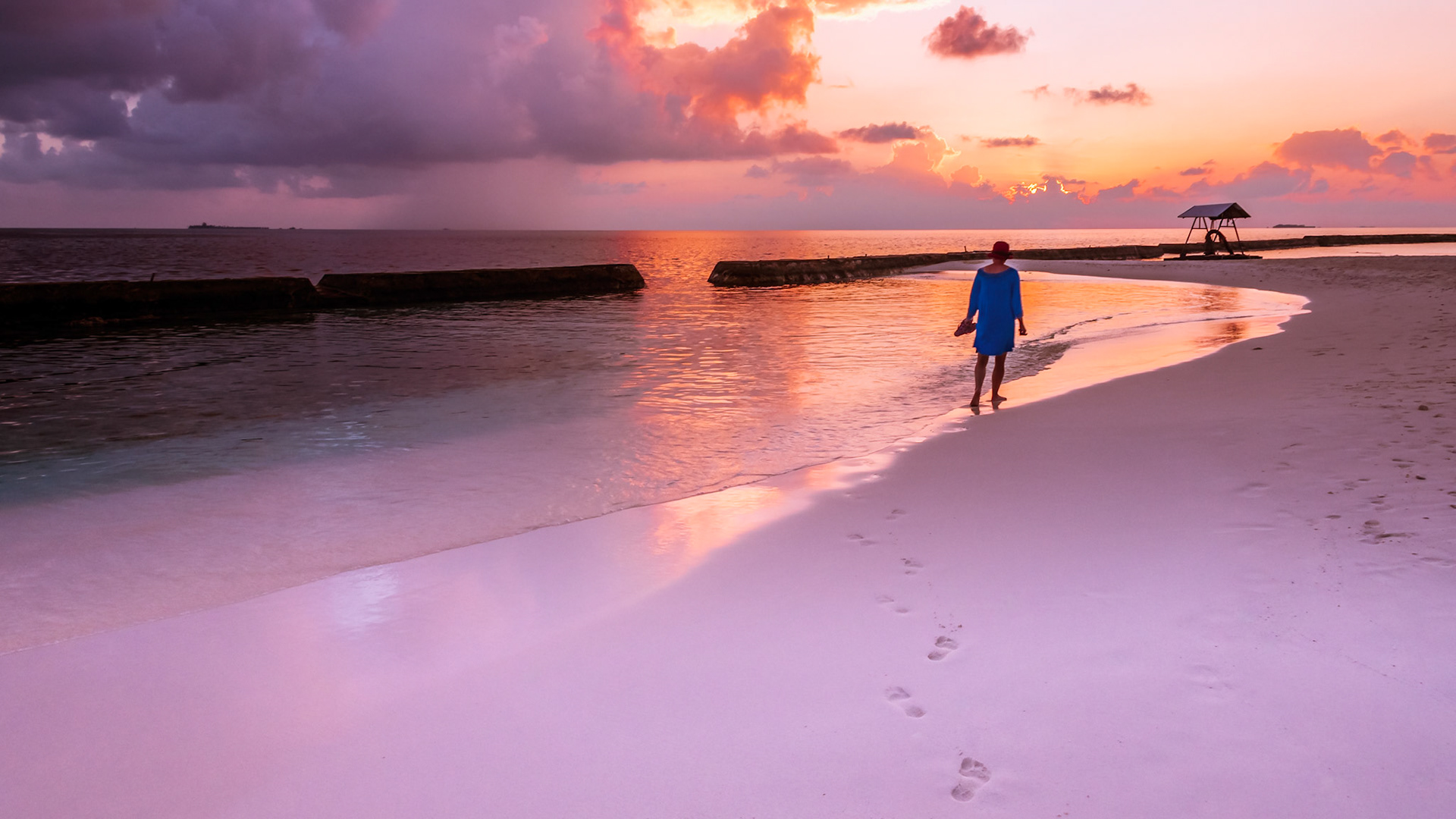 Sunset Footprints - Maldives