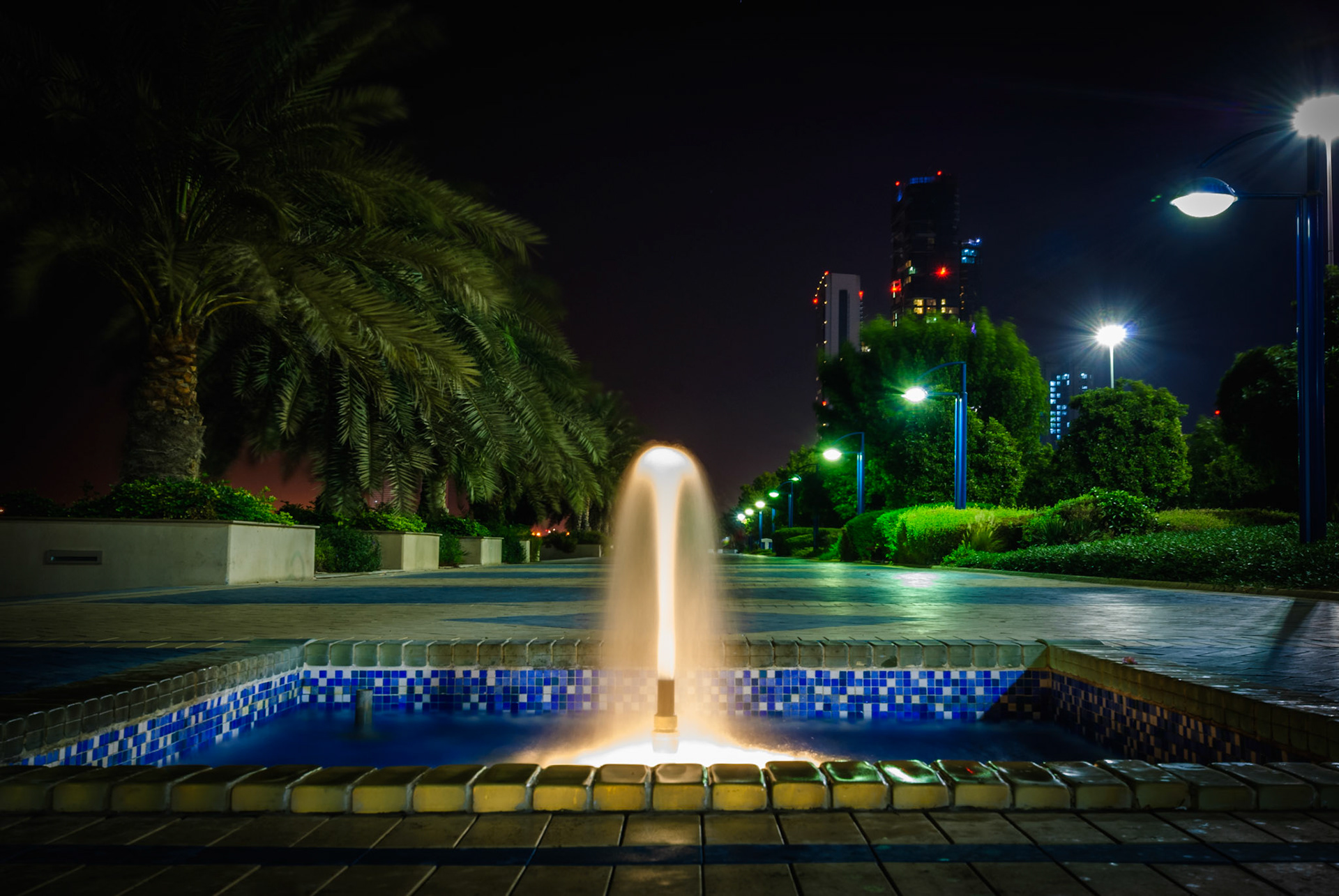 Picture of one of the fountains along the Corniche in Abu Dhabi.