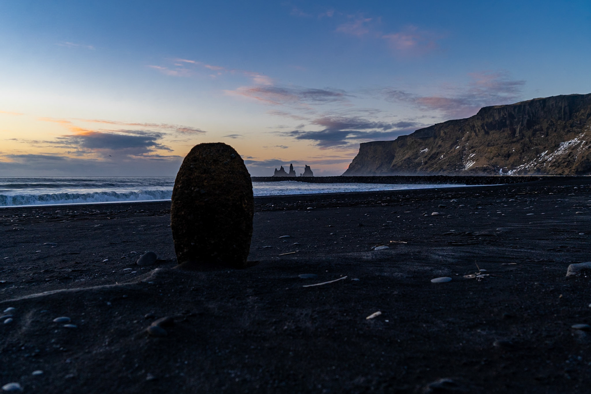 The view West along Reynisfjara beach