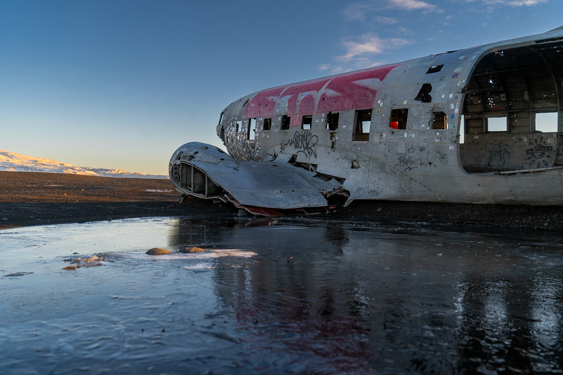 Solheimasandur Plane Wreck