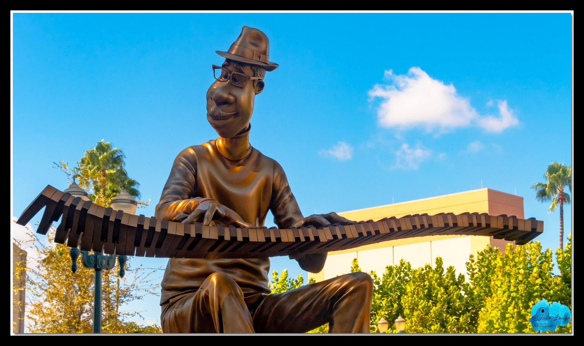 20210926 - Joe Gardner 50th Anniversary Statue At Hollywood Studios Theme Park