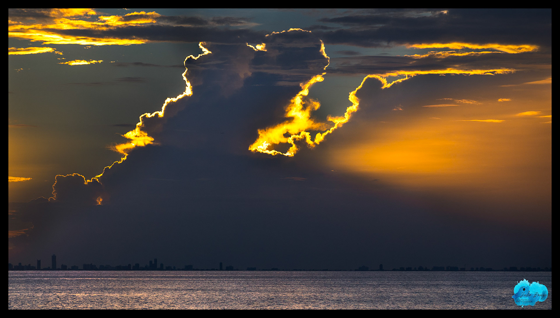 20220919 - Panoramic View Of The Sunset With Miami In The Background