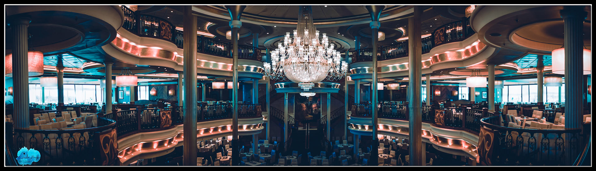 20220919 - Panoramic View Of The Dining Room At The Royal Caribbean Cruise