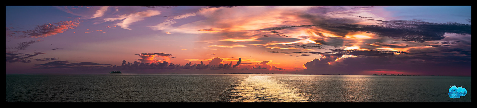 20220919 - Panoramic View Of The Sunset With Miami In The Background