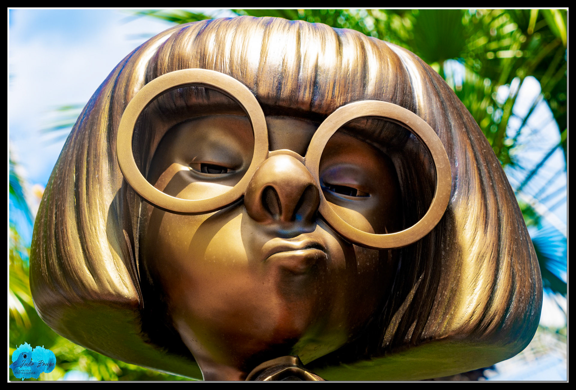 20210926 - Edna Mode 50th Anniversary Statue At Hollywood Studios Theme Park