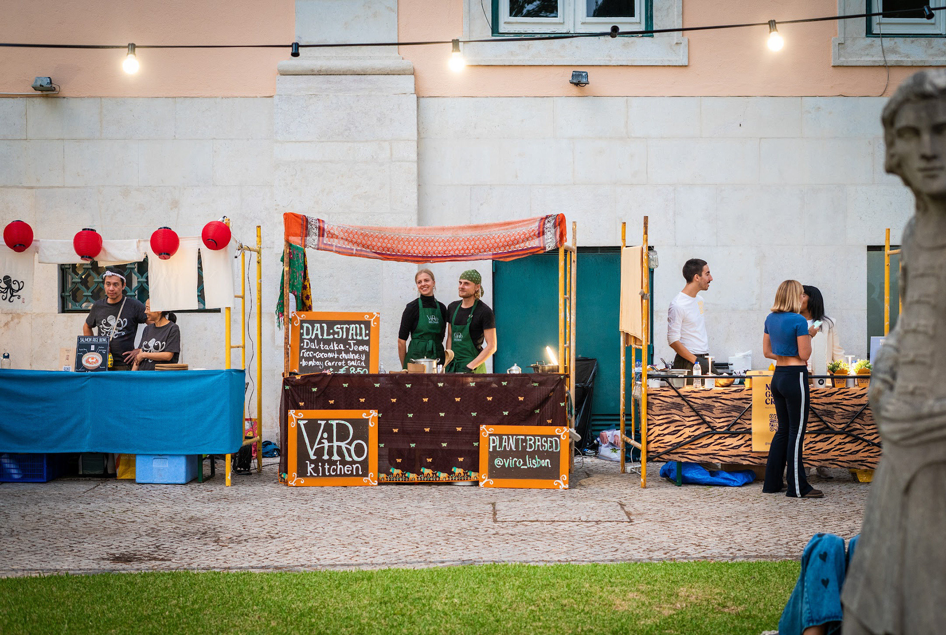 ViRo at Night Stories Market / Lisbon, Portugal