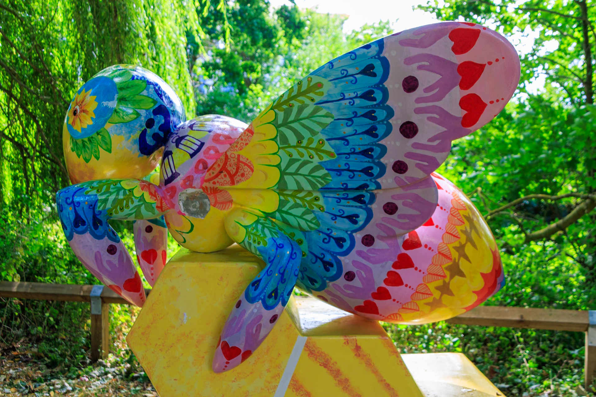 Buzz in the City - Bee mandala