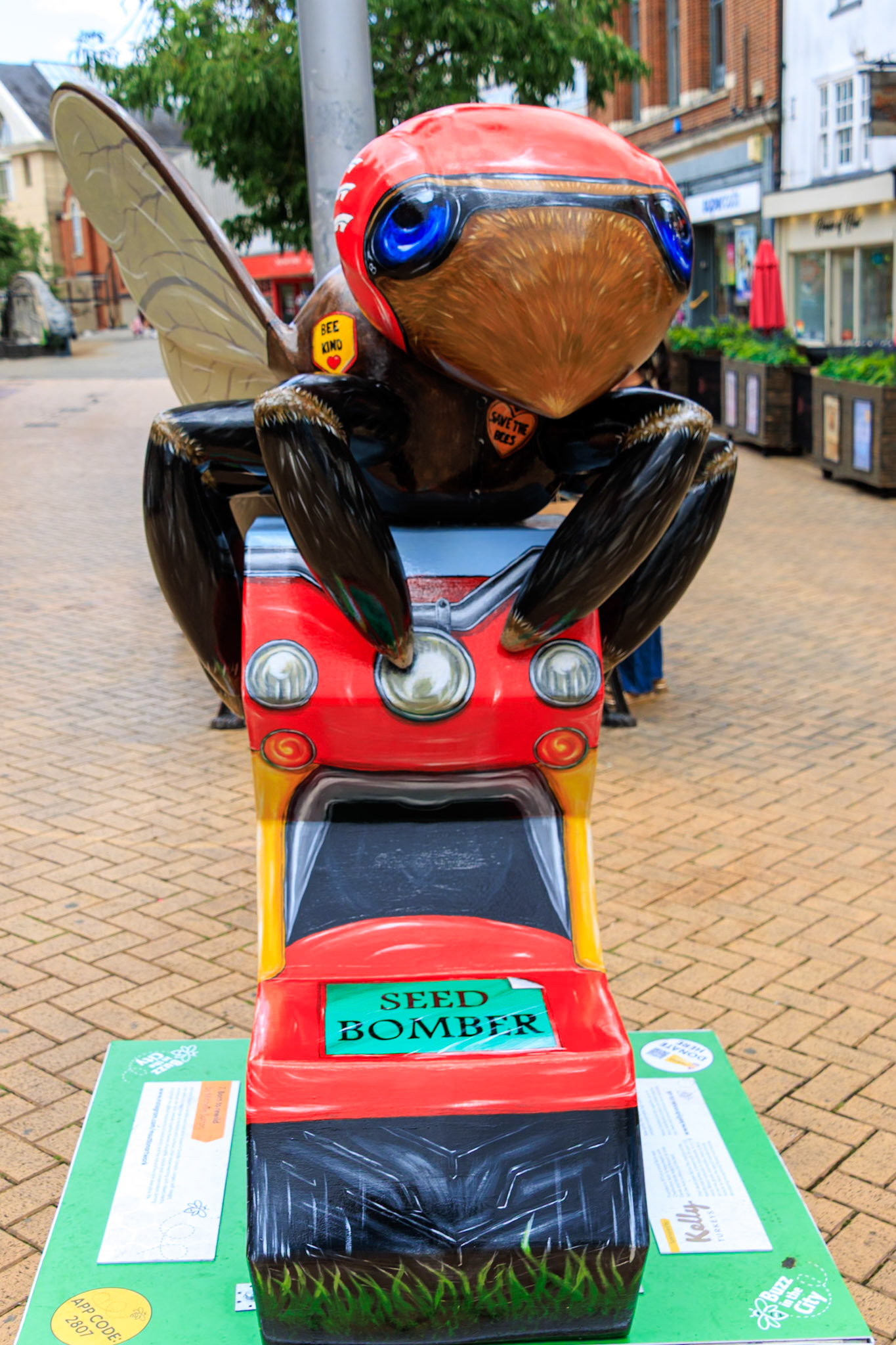 Buzz in the City - Born to rewild