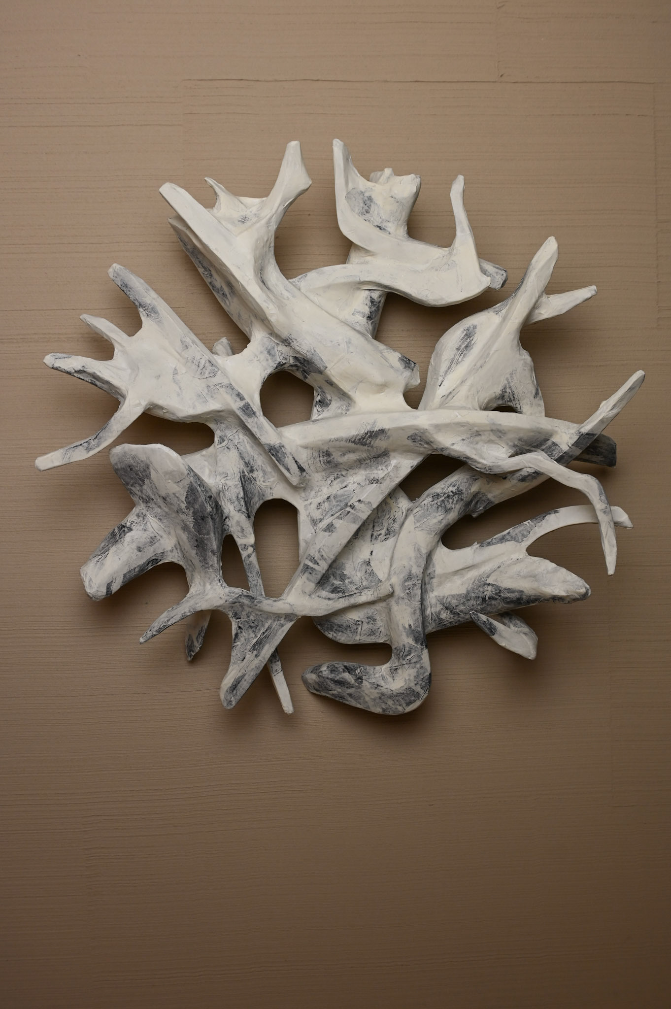 Driftwood　2025　流木、白亜、和紙、墨 W550mm×H550mm×D170mm