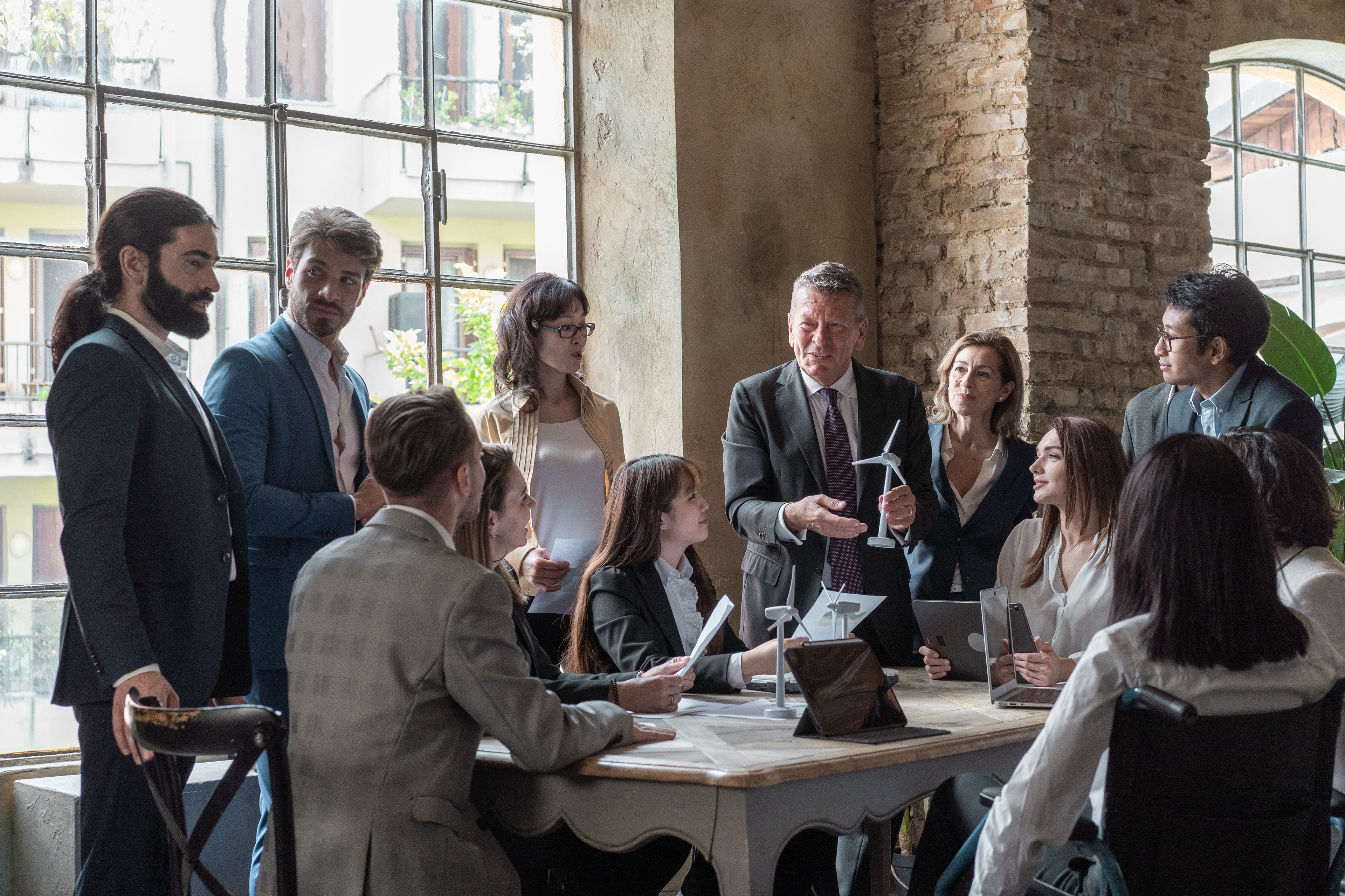 Solution Presentation at Green Innovation Pitch (source: adobe stock)
