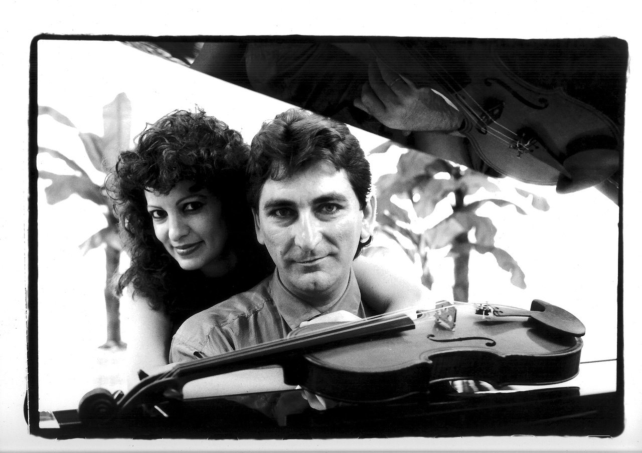 Scarlet Rivera, Tommy Ayers