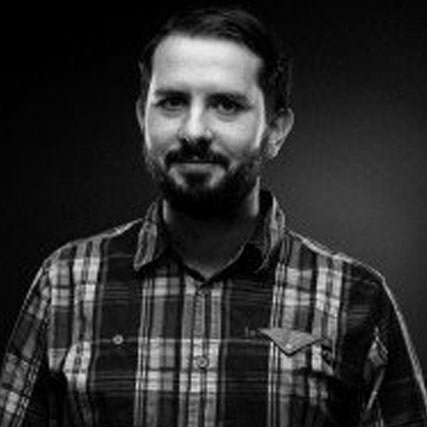 RIOT HOUSE PROD - SEBASTIEN PITOISET - production studio: video, motion design, drones, 3D