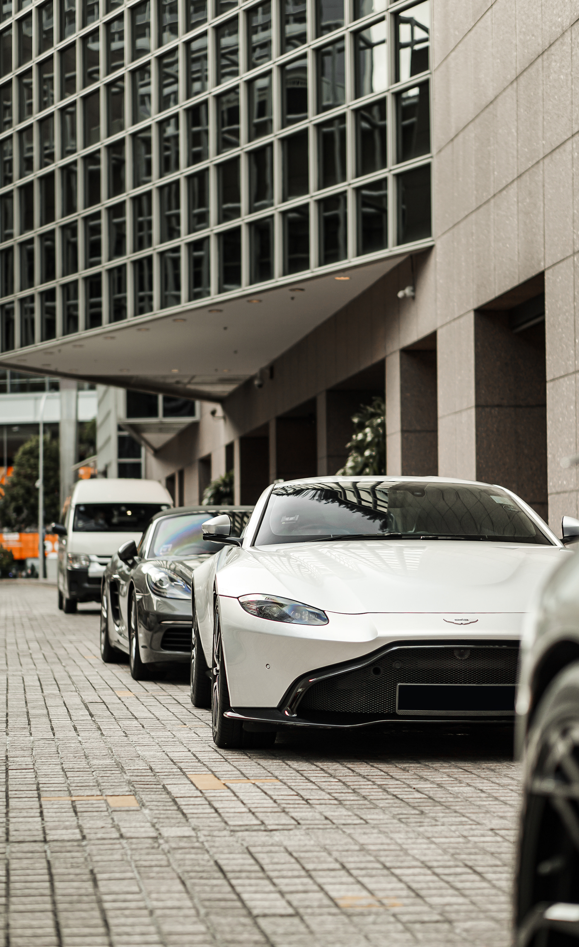 ASTON MARTIN VANTAGE