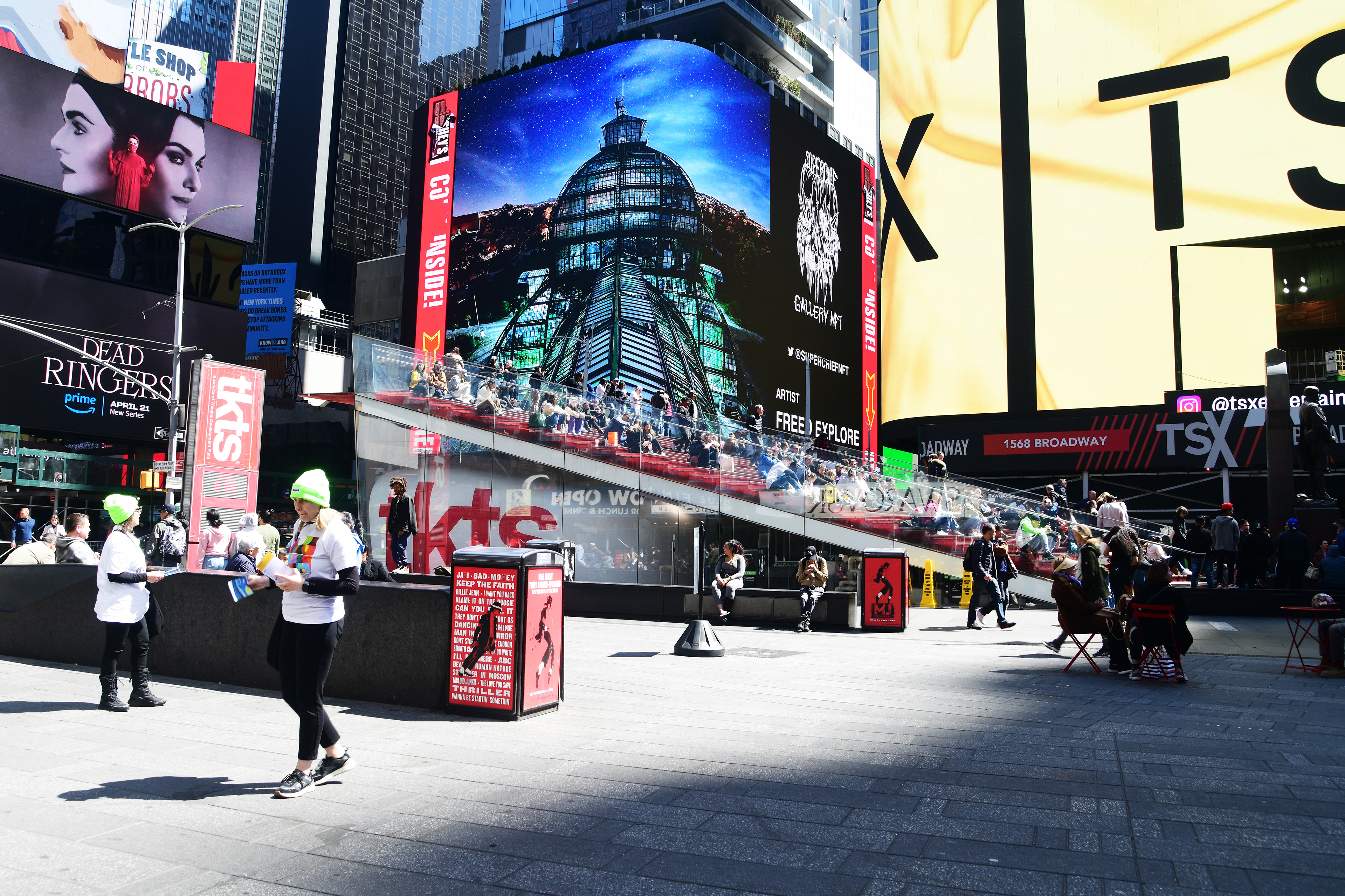 Time Square displaying in big my NFT's