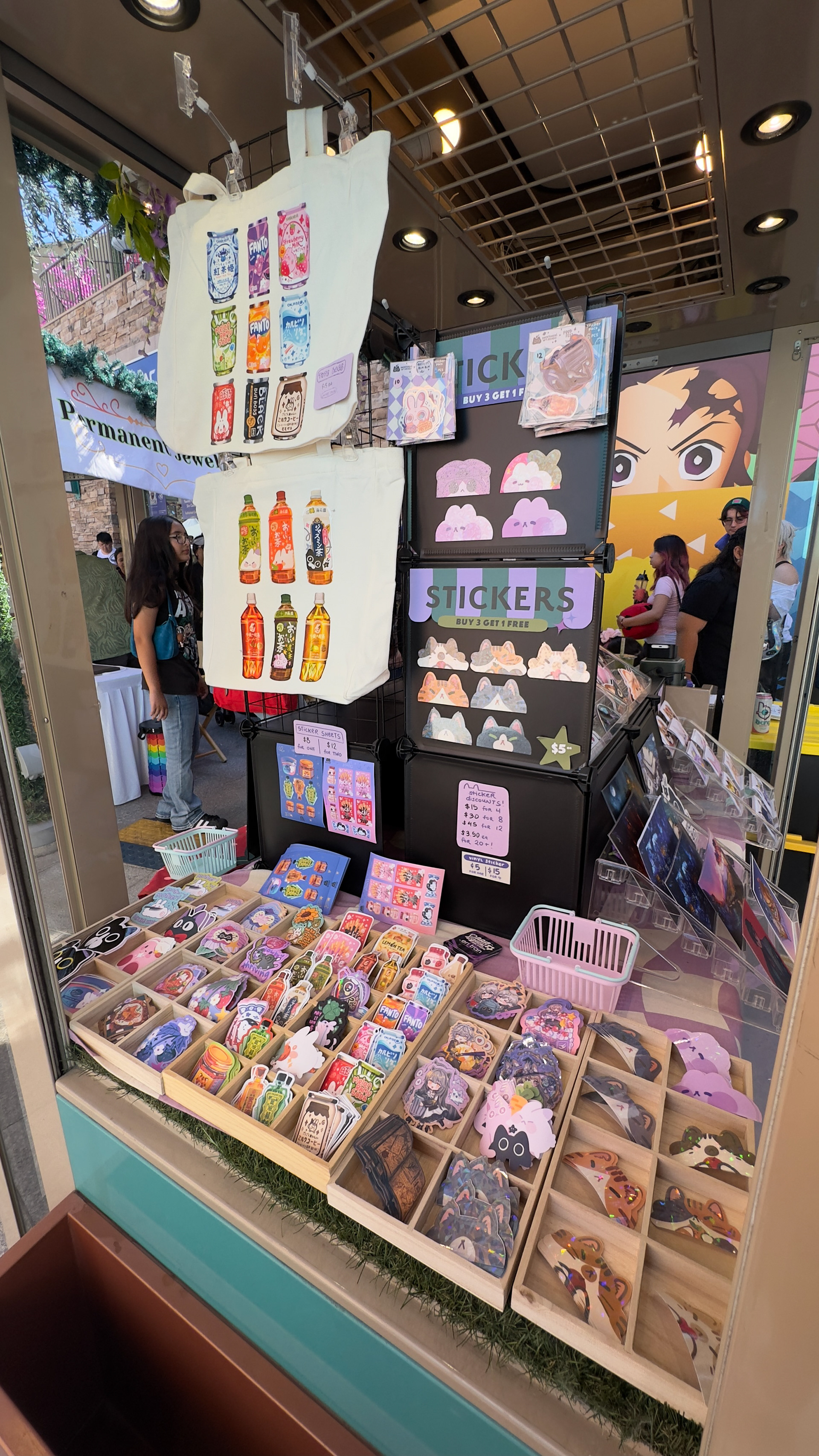 (09/06/25) Kiosk - Anime Days California, Anaheim GardenWalk, CA