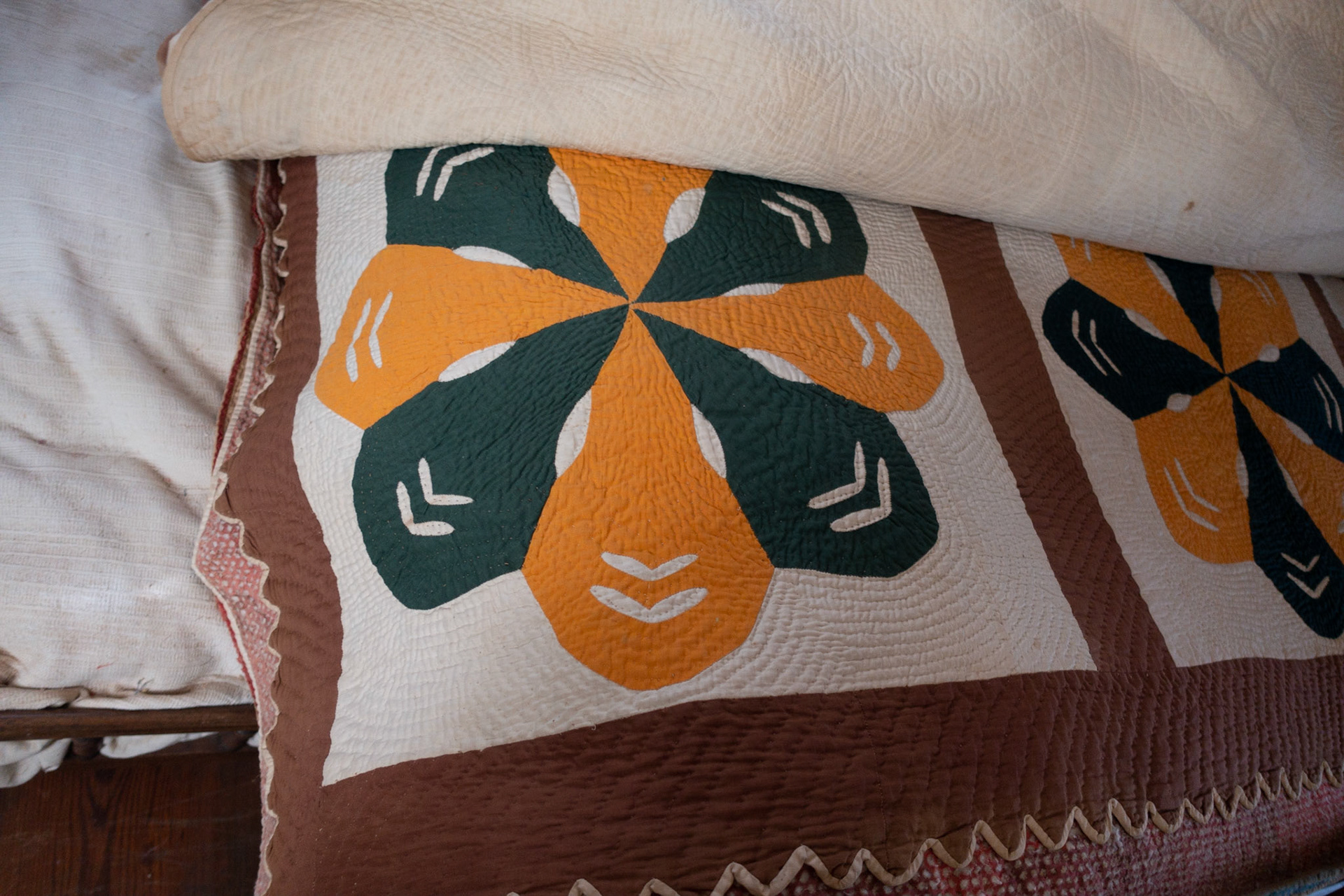 A quilt from the Lexington County Area. I love the colors.