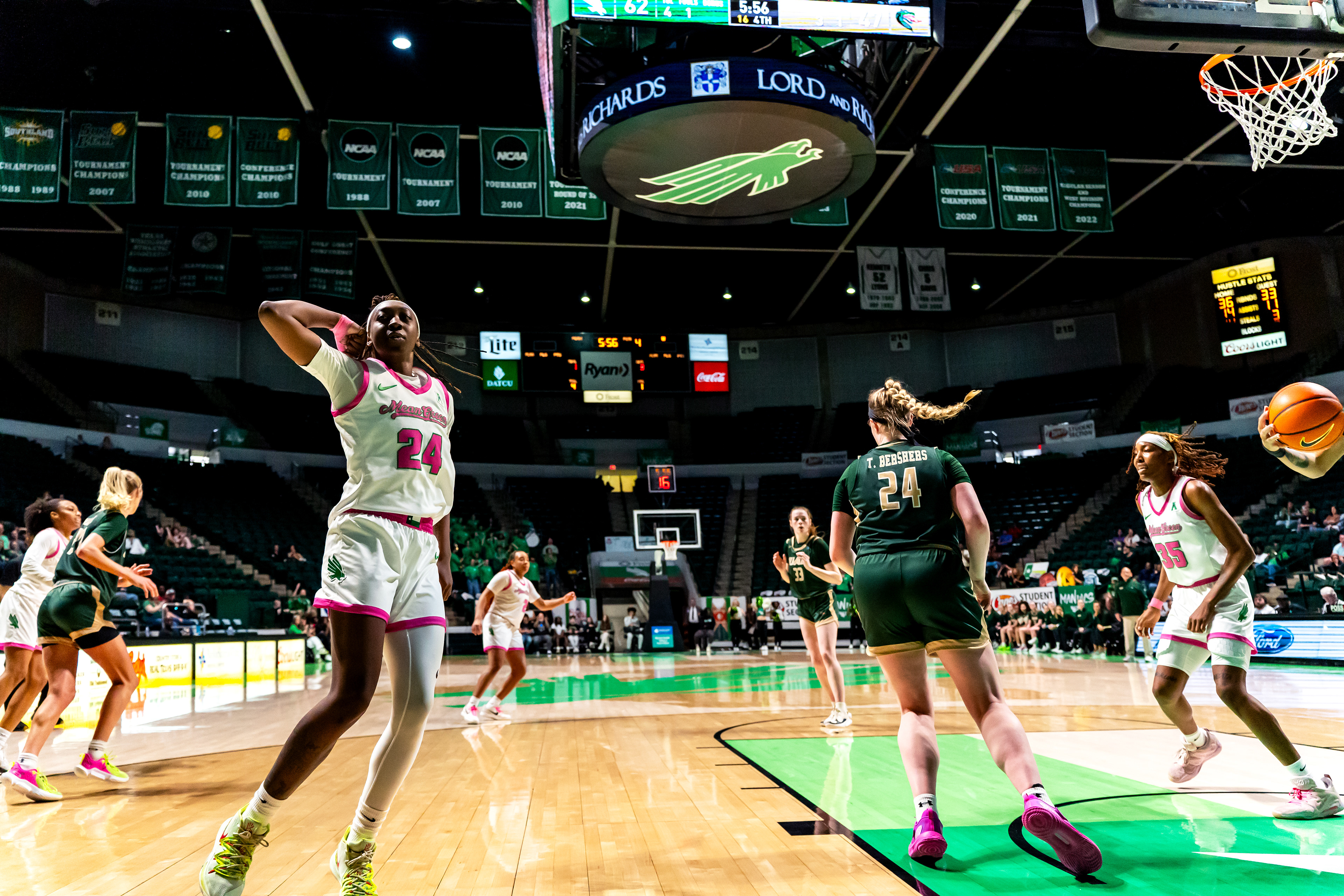 Senior forward Tommisha Lampkin dribbles down the court during the game against UAB at The Super Pit.