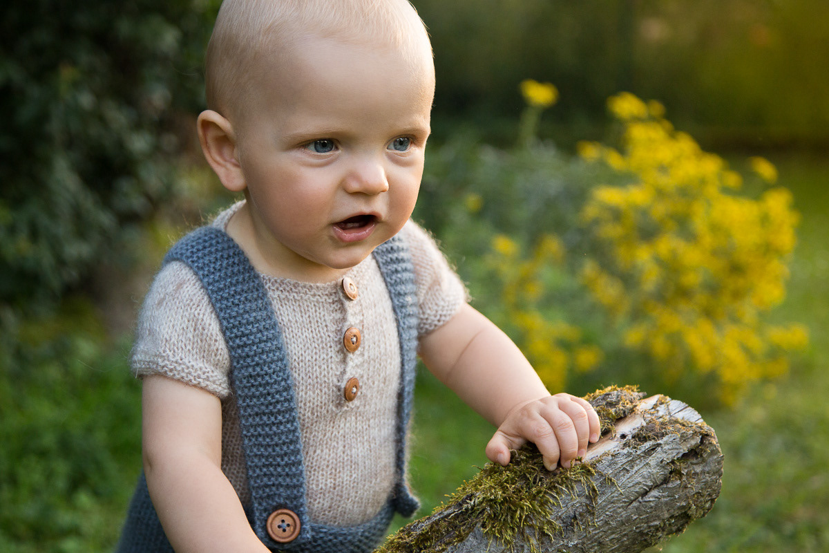 Der süße Strickanzug kann bei mir geliehen werden