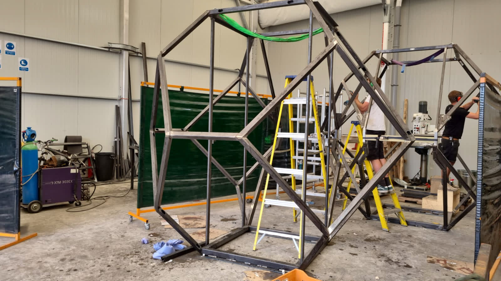 Escape pod fabrication 1