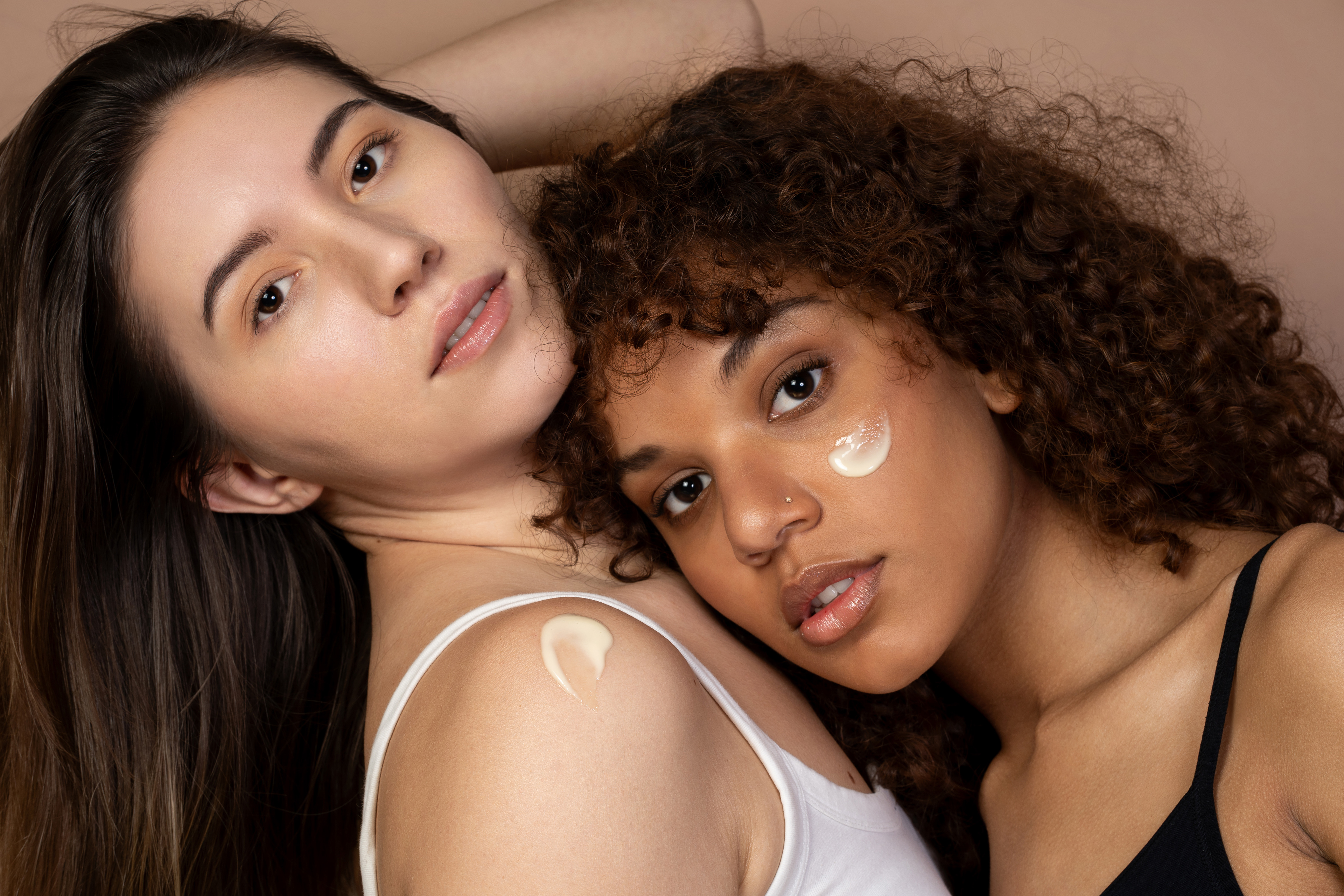 @Yvonne Habichler, Models: Julia u Mona