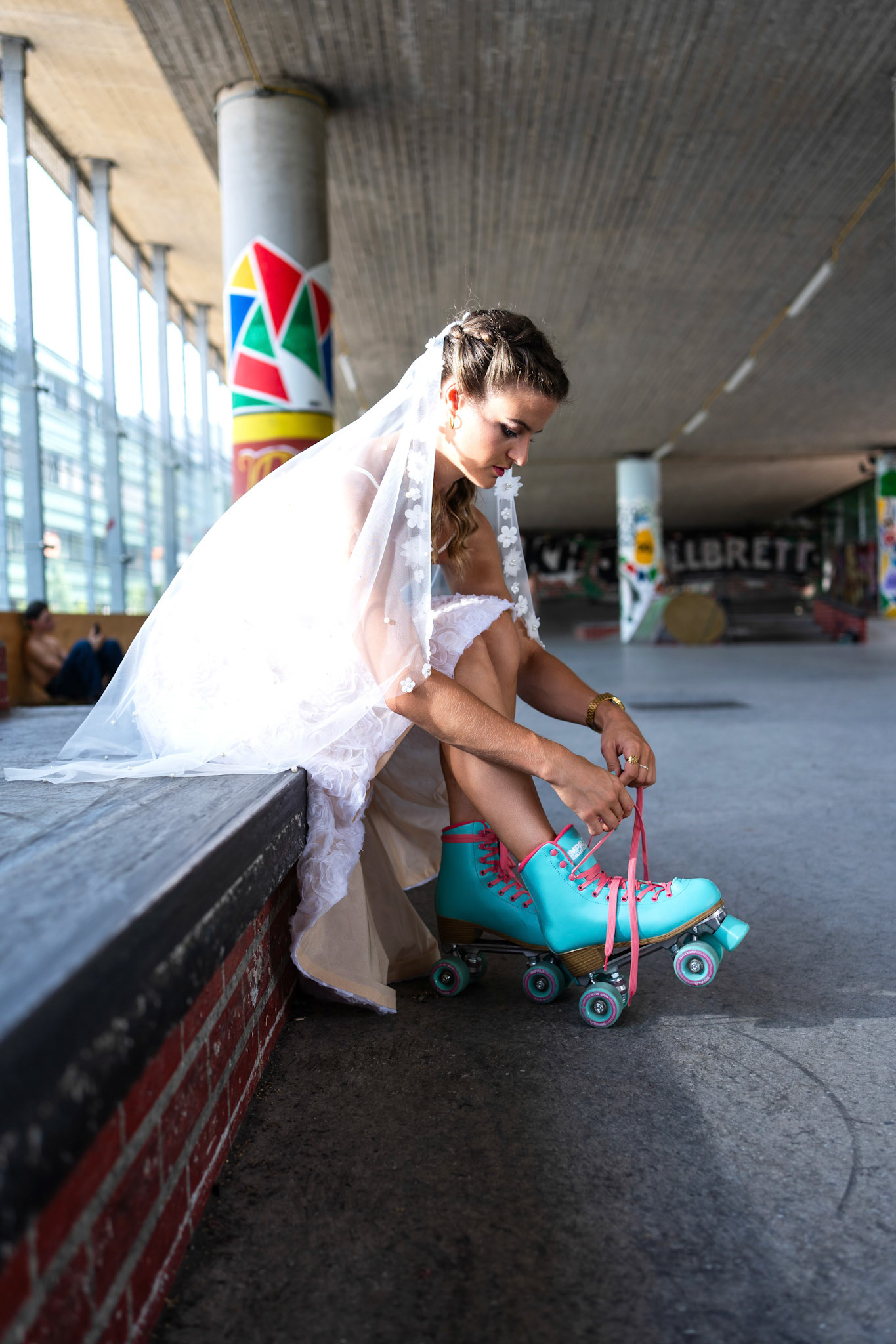 "Skater Bride" @Yvonne Habichler, Sarah Munz Brautmode, Model: Sarah