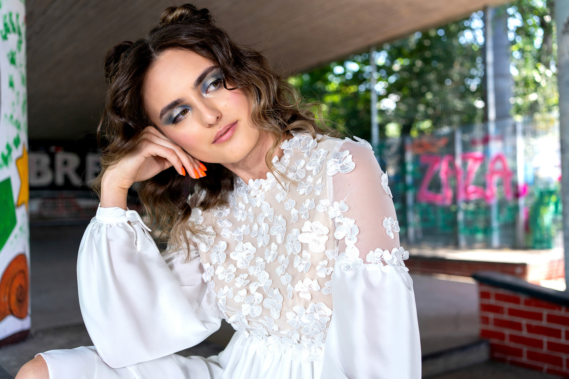 "Skater Bride" @Yvonne Habichler, Sarah Munz Brautmode, Model: Vanessa