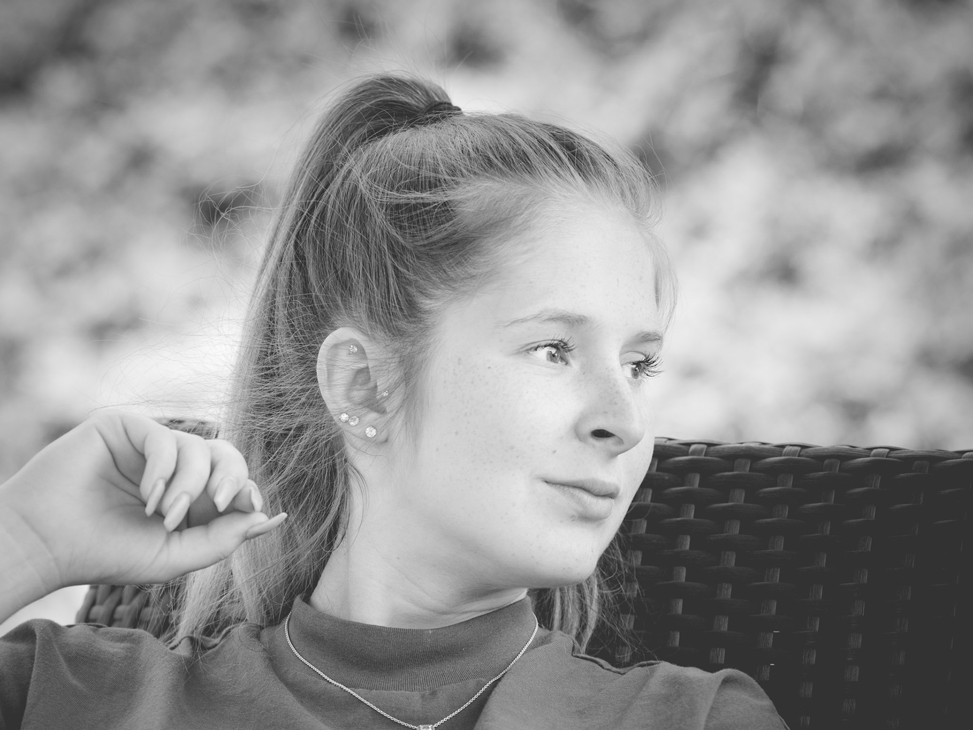 Elle le cherche