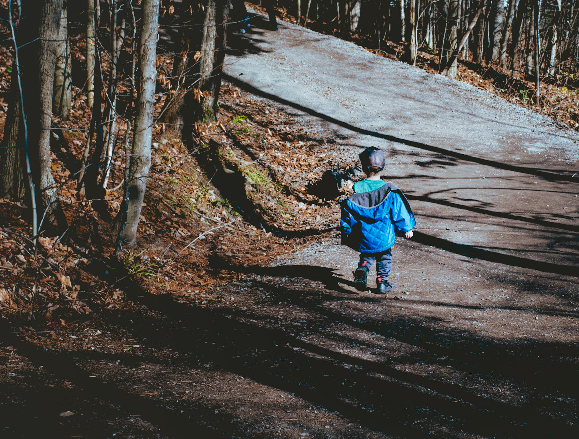 L'enfant sur la route