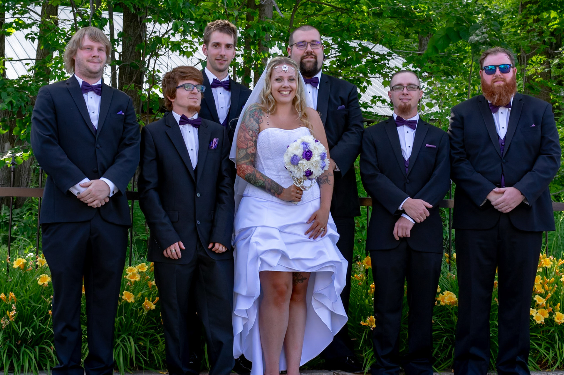La mariée bien entourée