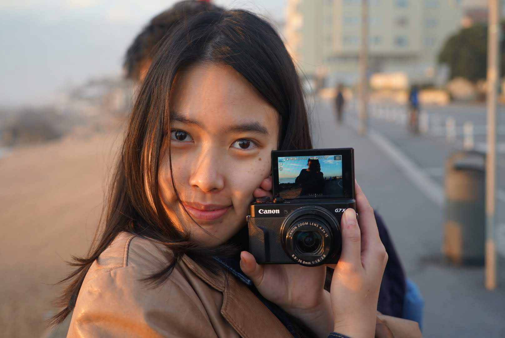 Su Shien is a third-year Malaysian reading History & Politics at Newnham College, the University of Cambridge. Her favourite hobbies are the 3 'M's: mahjong, matchmaking & making Malaysian food. She fantasises about restoring a Peranakan mansion in Penang one day.