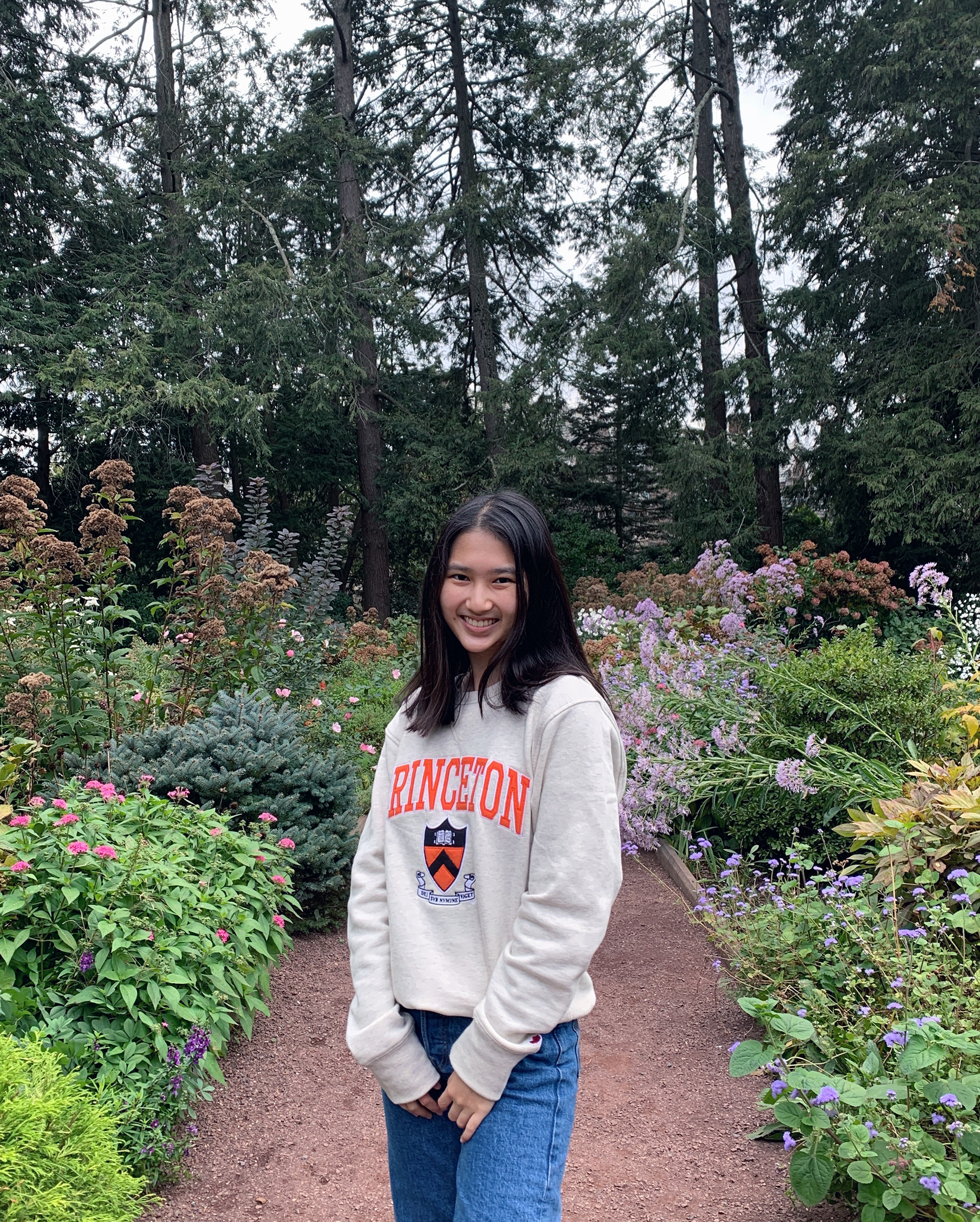 Su Fey is a freshman at Princeton University where she plans to concentrate in Civil & Environmental Engineering with a certificate in Creative Writing. Born and raised in Malaysia, she enjoys exploring Southeast Asian literature, artisanship and cuisine.