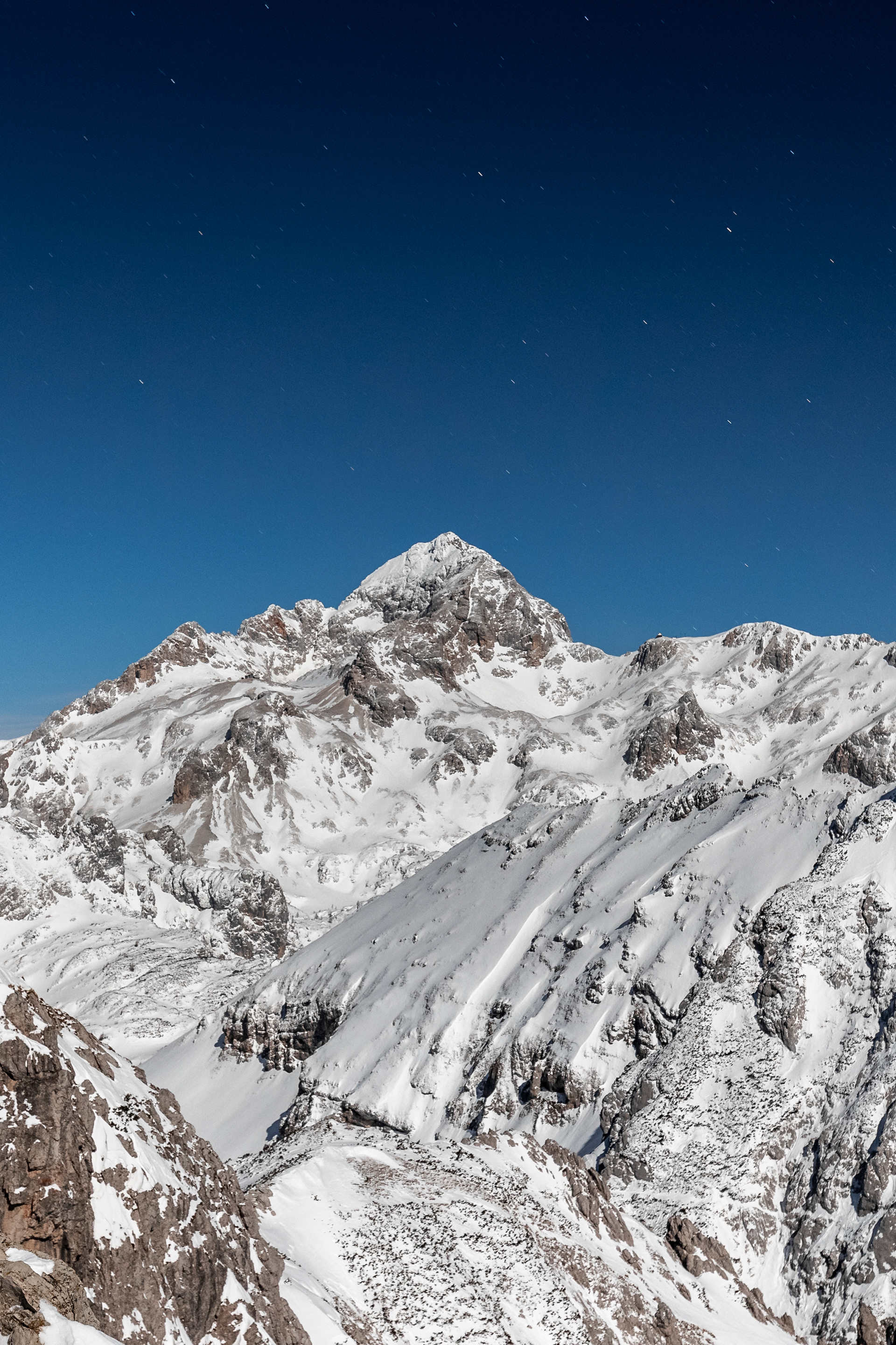 Triglav ponoči