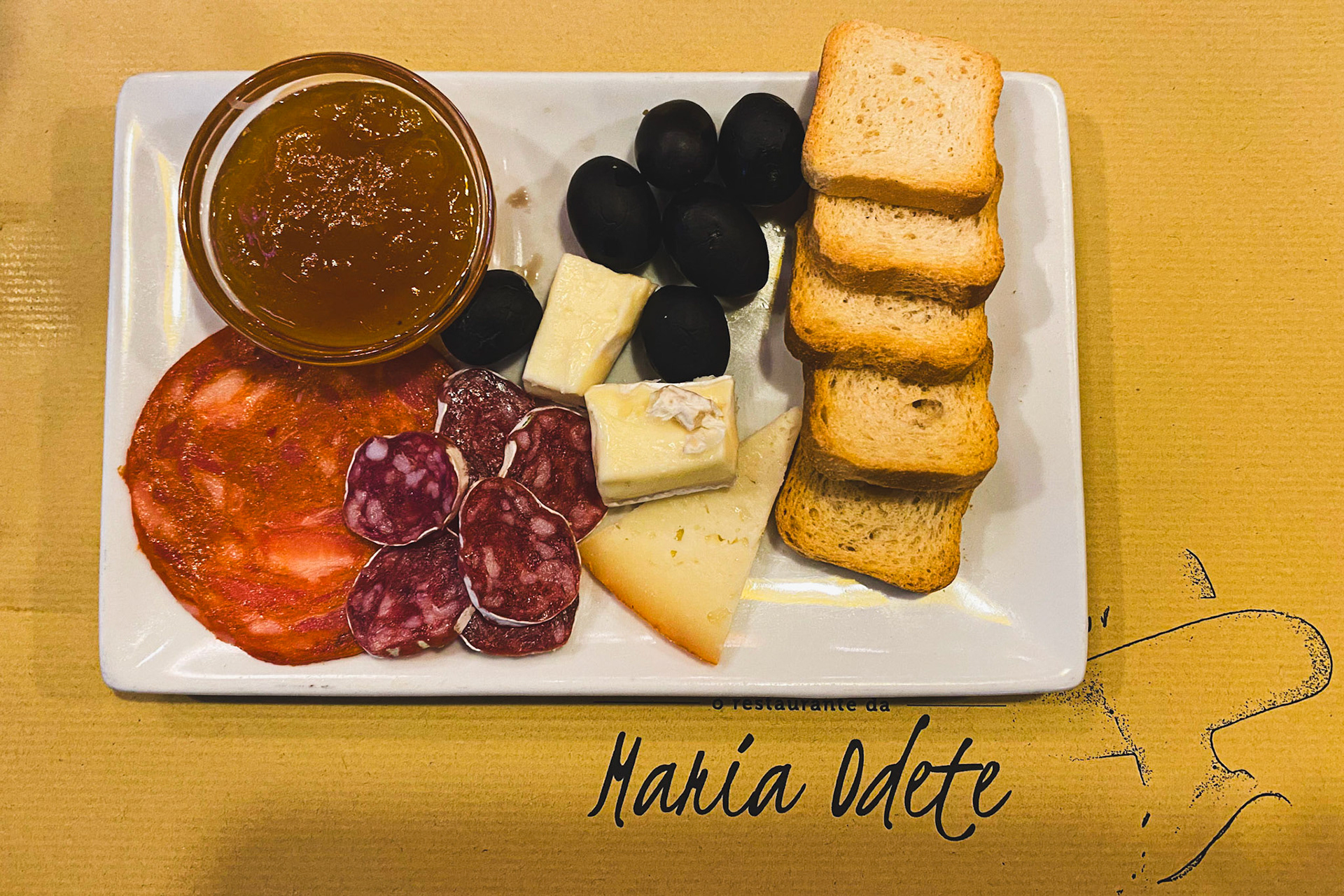 Slow pours, shared plates, and the kind of meal you don’t rush.