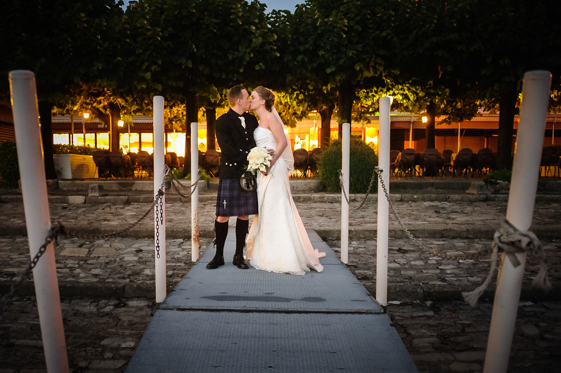 06-08-12, Milan, Italy. The wedding of Karen Raphael and David Mitchell at Lake Como.  Photo © Simon Grosset / Q Photography