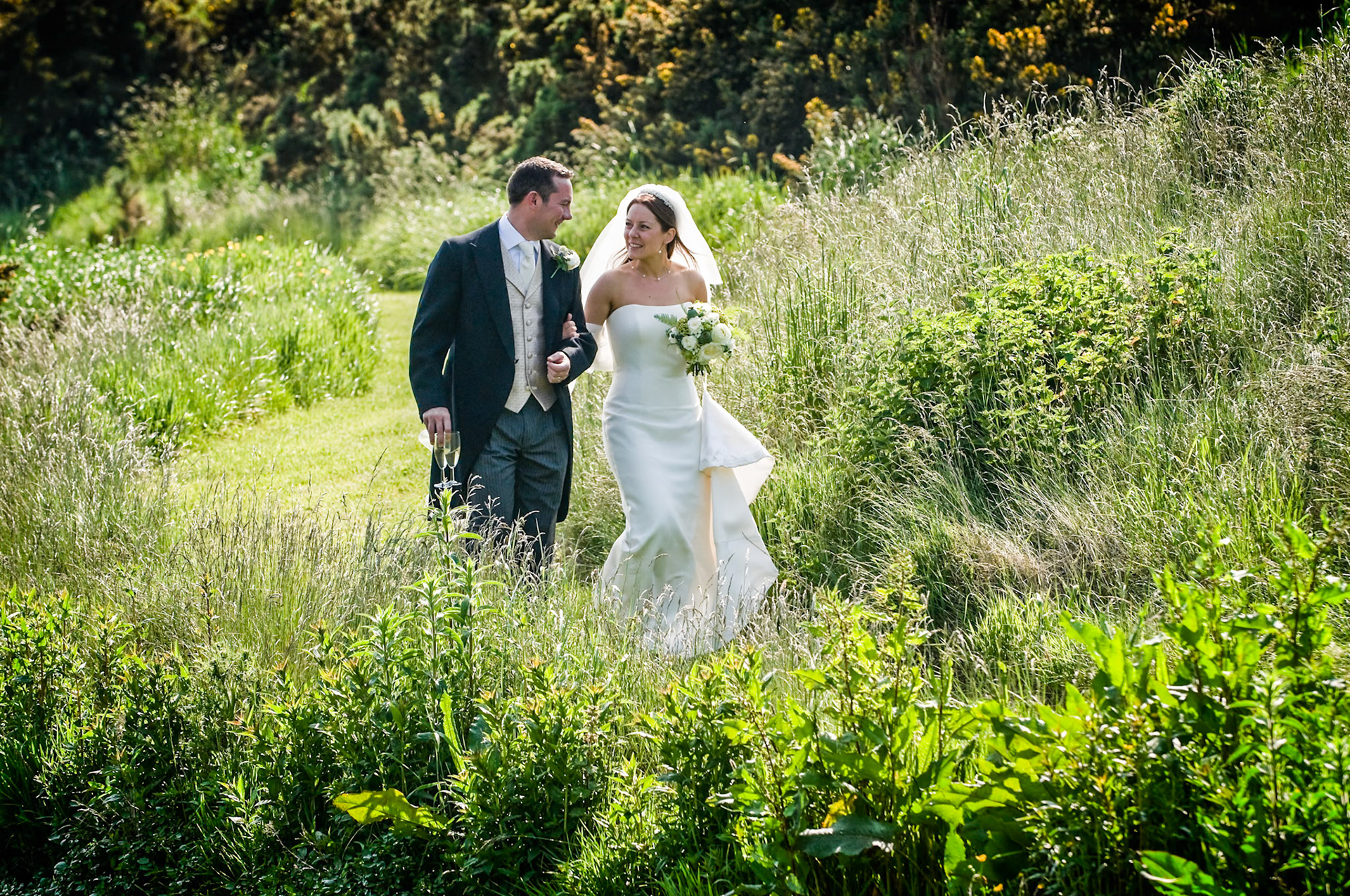 07-06-08, Fenton Tower, Kingston, Scotland, UK. The wedding of Sarah and James Fisher. Photo © Simon Grosset