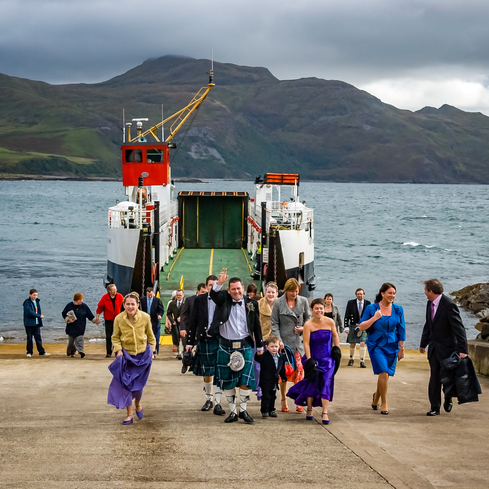 22-09-07, Isle of Mull, Scotland, UK. The wedding of Louise and Calum Fisher at Kilchoan Church, Ardnamurchan and Glengorm Castle, Isle of Mull. Photo © Simon Grosset