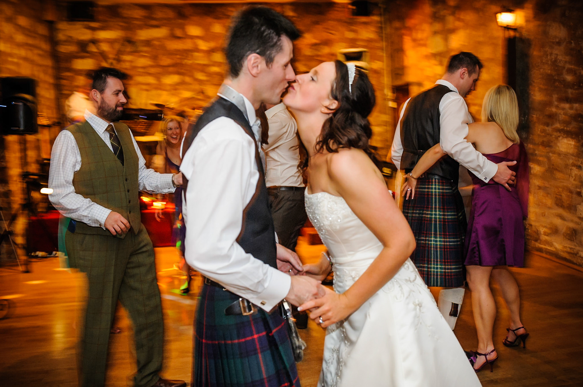 02-07-10, Culcreuch Castle, nr Stirling, Scotland, UK. The wedding of Fraser Shaw and Sarah Forbes. Photo © Simon Grosset