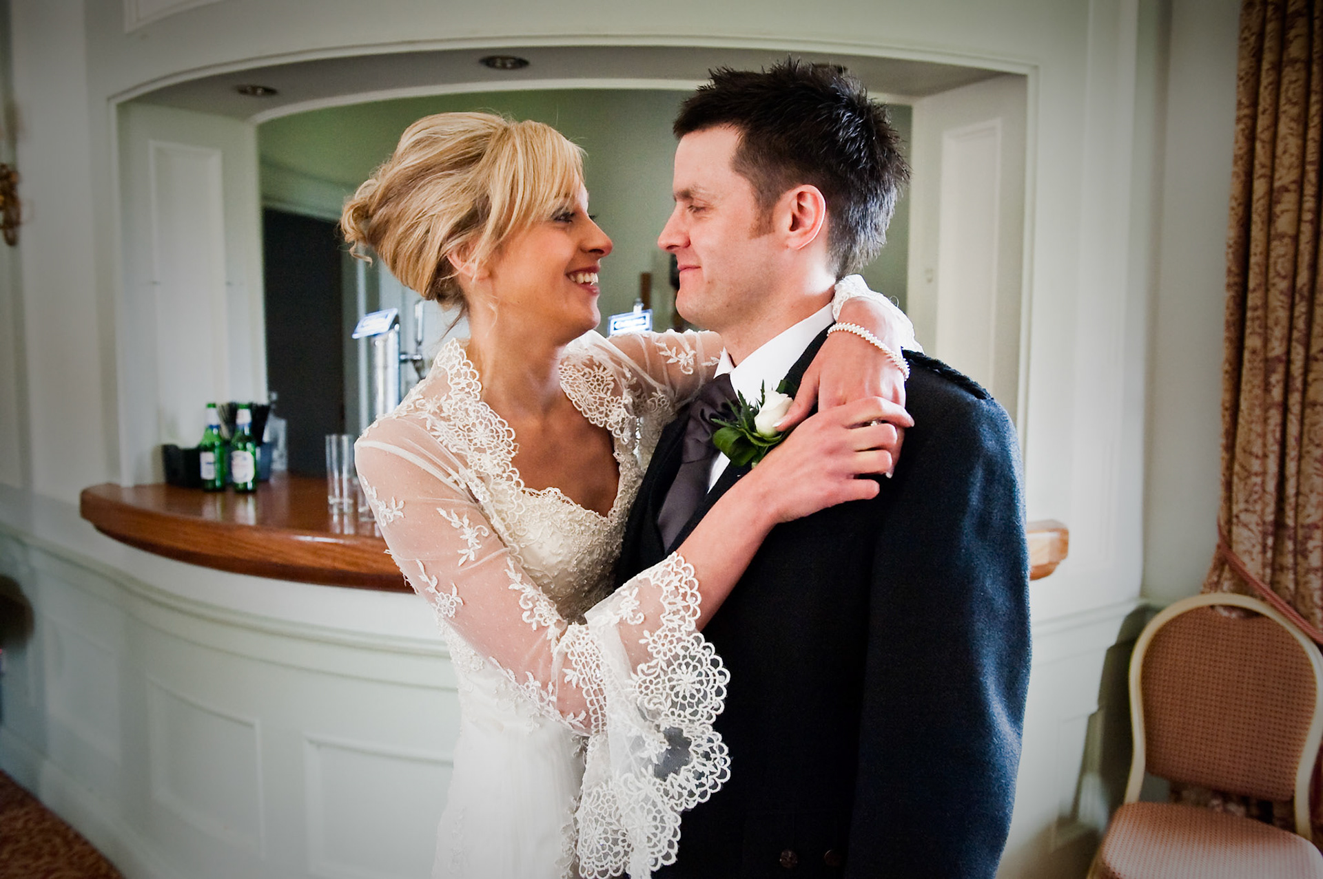 01-05-10 Pittodrie House Hotel, Inverurie, Scotland, UK. The wedding of Tasha Donelan and Craig Morris. Photo © Simon Grosset