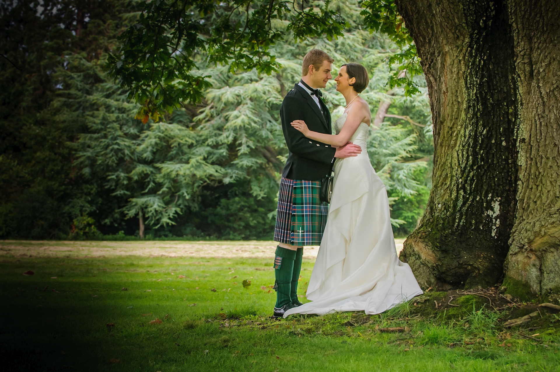 15-08-09, Carberry Tower, Edinburgh, Scotland, UK. The wedding of Clare and Marcus Lyall. Photo © Simon Grosset