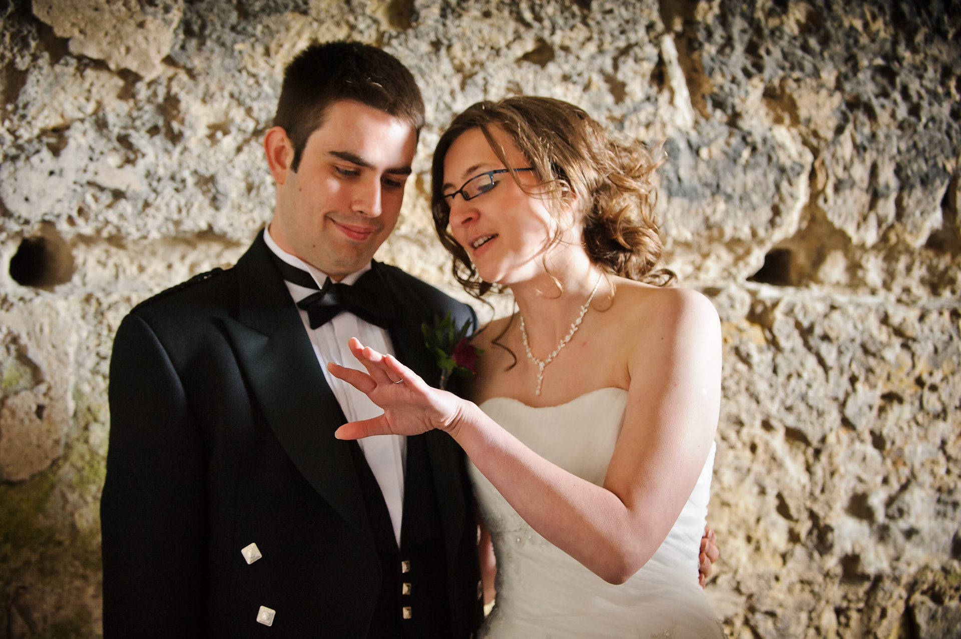 29-05-11, Inchcolm Island and Museum of Scotland, Edinburgh, Scotland. The wedding of Emma Fenwick and Sam Barker. Photo © Simon Grosset / Q Photography
