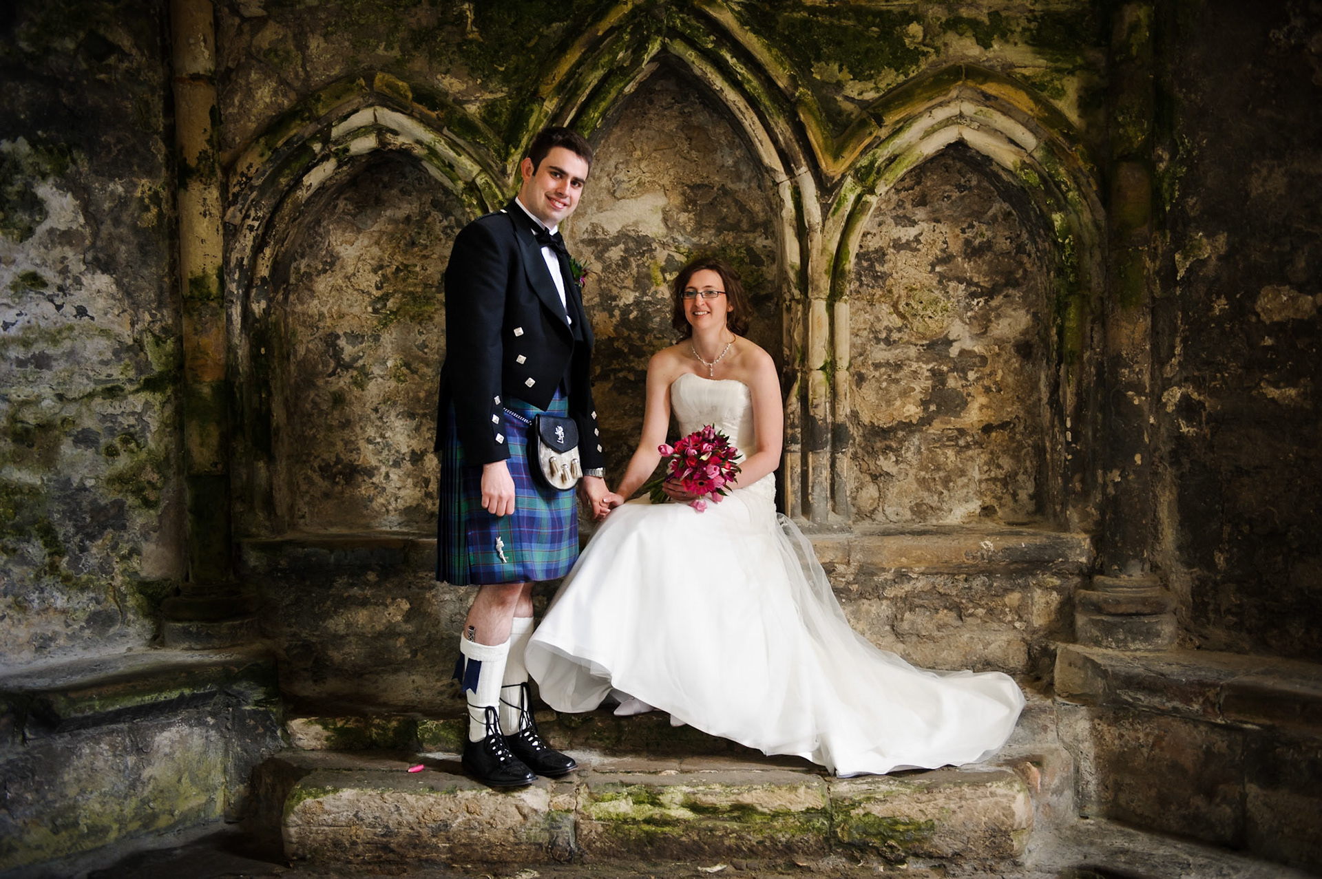 29-05-11, Inchcolm Island and Museum of Scotland, Edinburgh, Scotland. The wedding of Emma Fenwick and Sam Barker. Photo © Simon Grosset / Q Photography