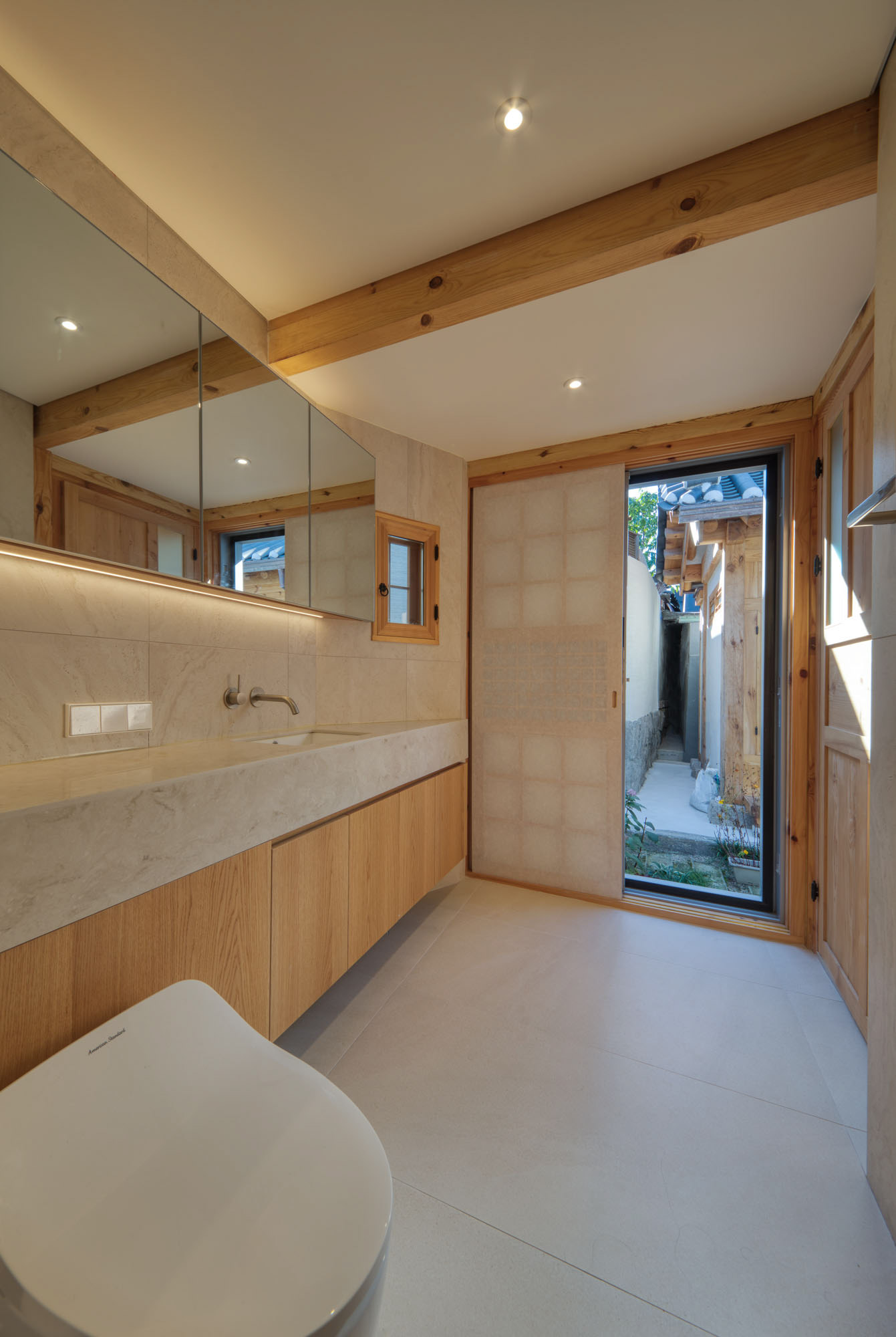 삼청동 한옥 화장실 1